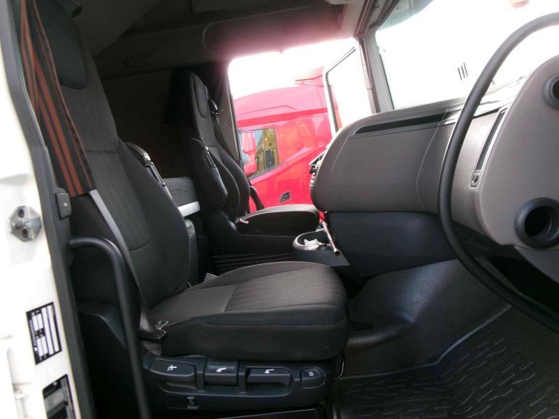 DAF XF 480 FT 4X2 LOW DECK null