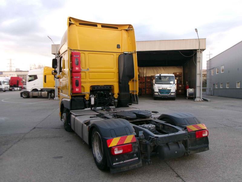 DAF XF 480 FT 4X2 LOW DECK null