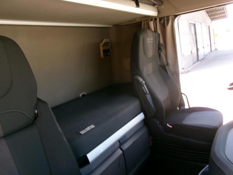 DAF XFn 480 FT 4X2 LOW DECK null