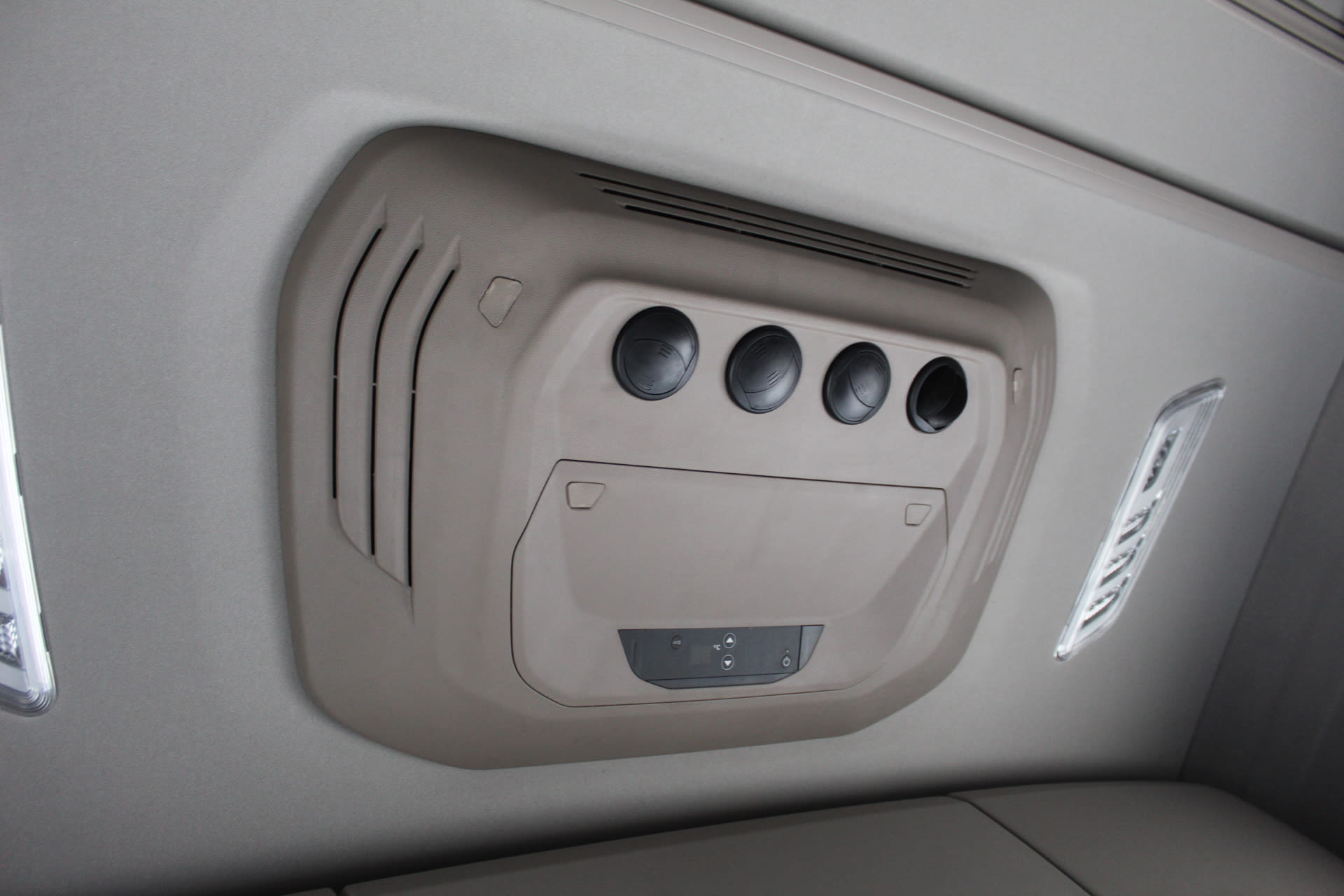 DAF XG 480 FT 4X2 LOW DECK null