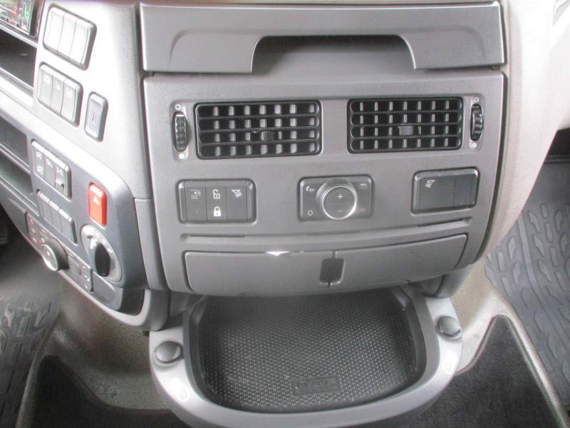 DAF XF 480 FT 4X2 LOW DECK null