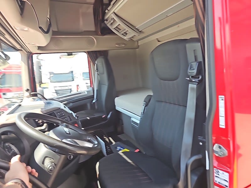 DAF XF 480 FAR 6X2 R null