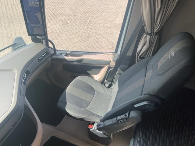 DAF XG 480 FT 4X2 LOW DECK null