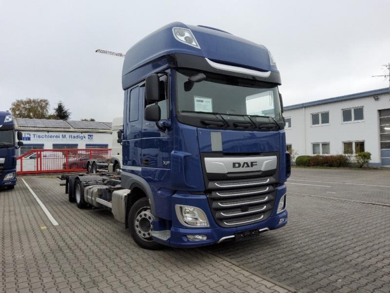 DAF XF 480 FAN 6X2 N LOW DECK null