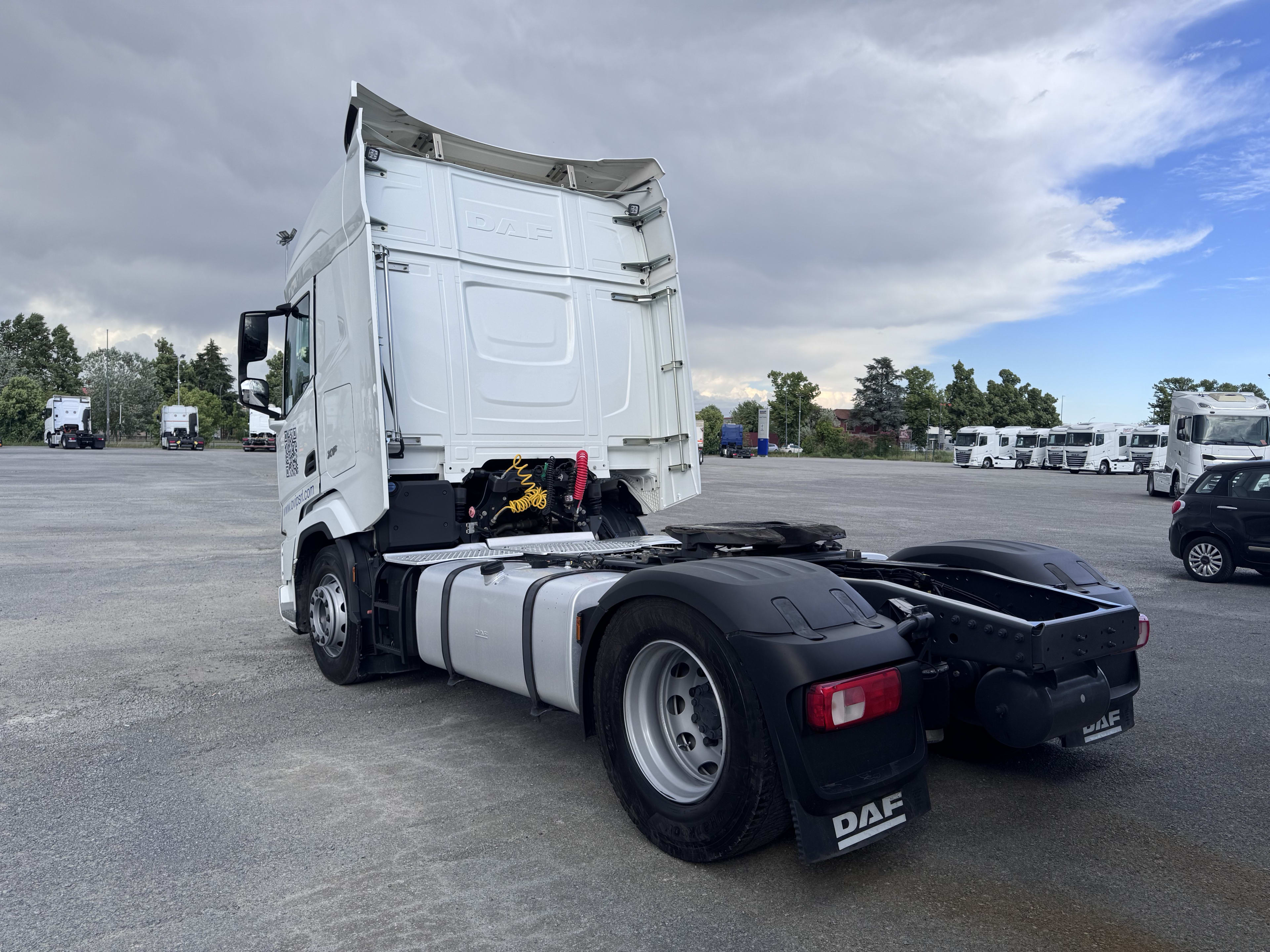 DAF XFn 530 FT 4X2 null