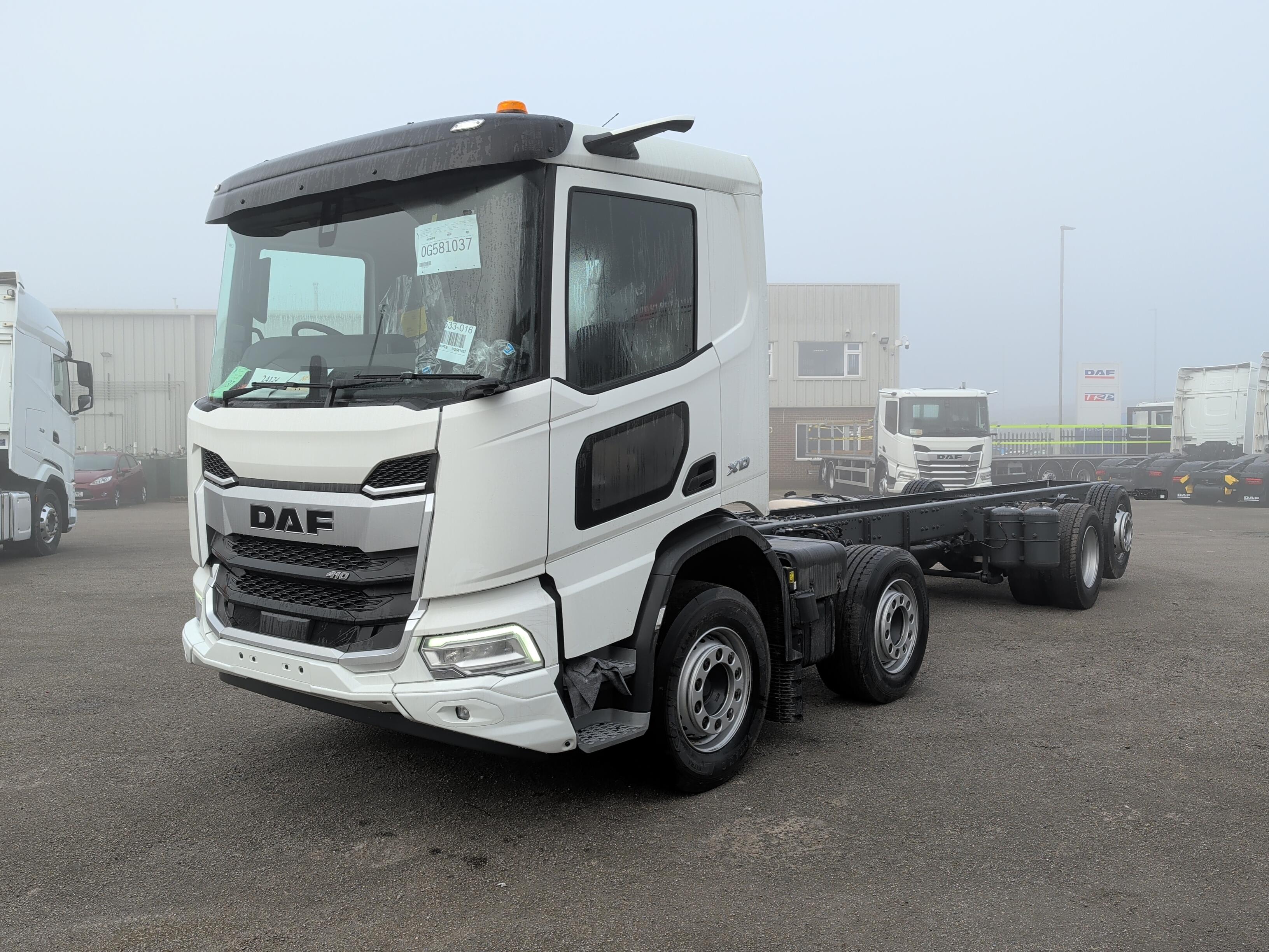 DAF XD 410 FAX 8X2 X 0