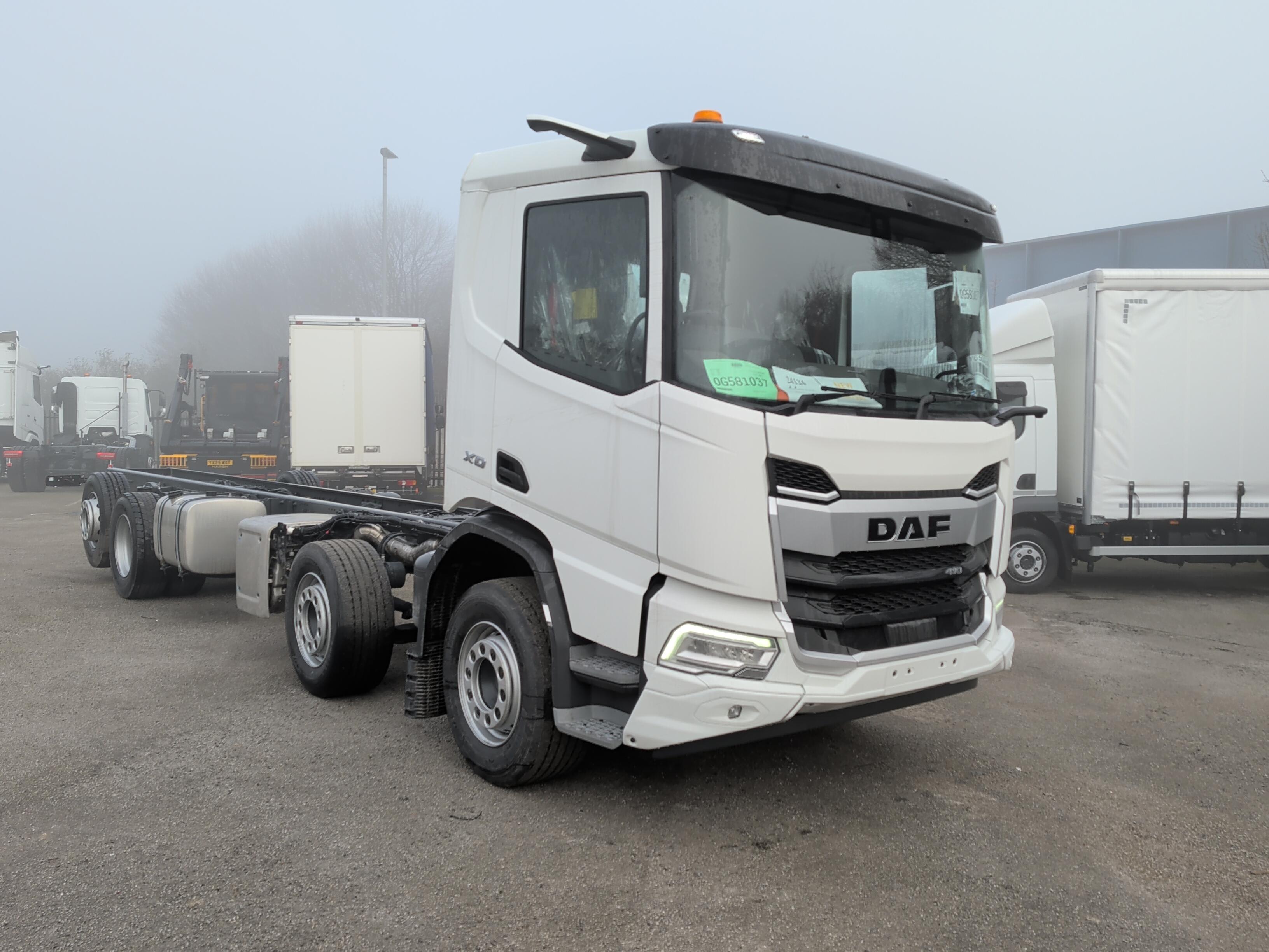DAF XD 410 FAX 8X2 X 0
