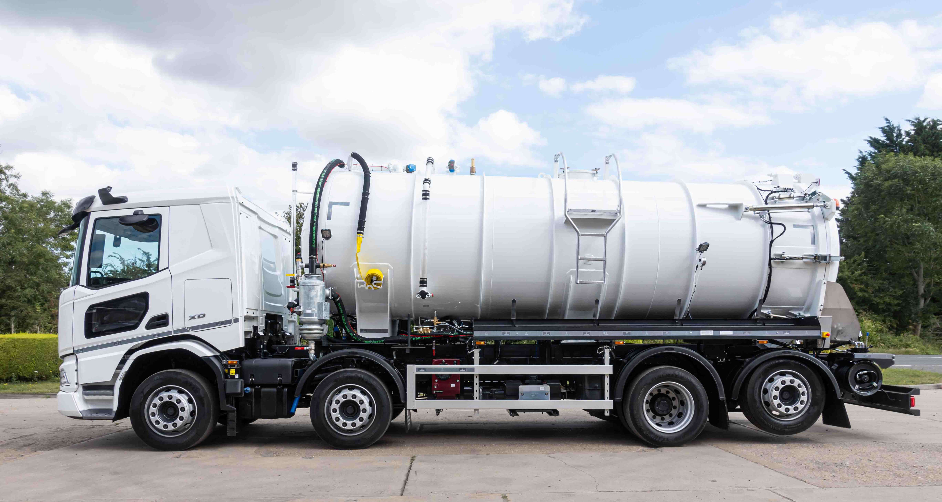 DAF XD 450 FAX 8X2 X 0