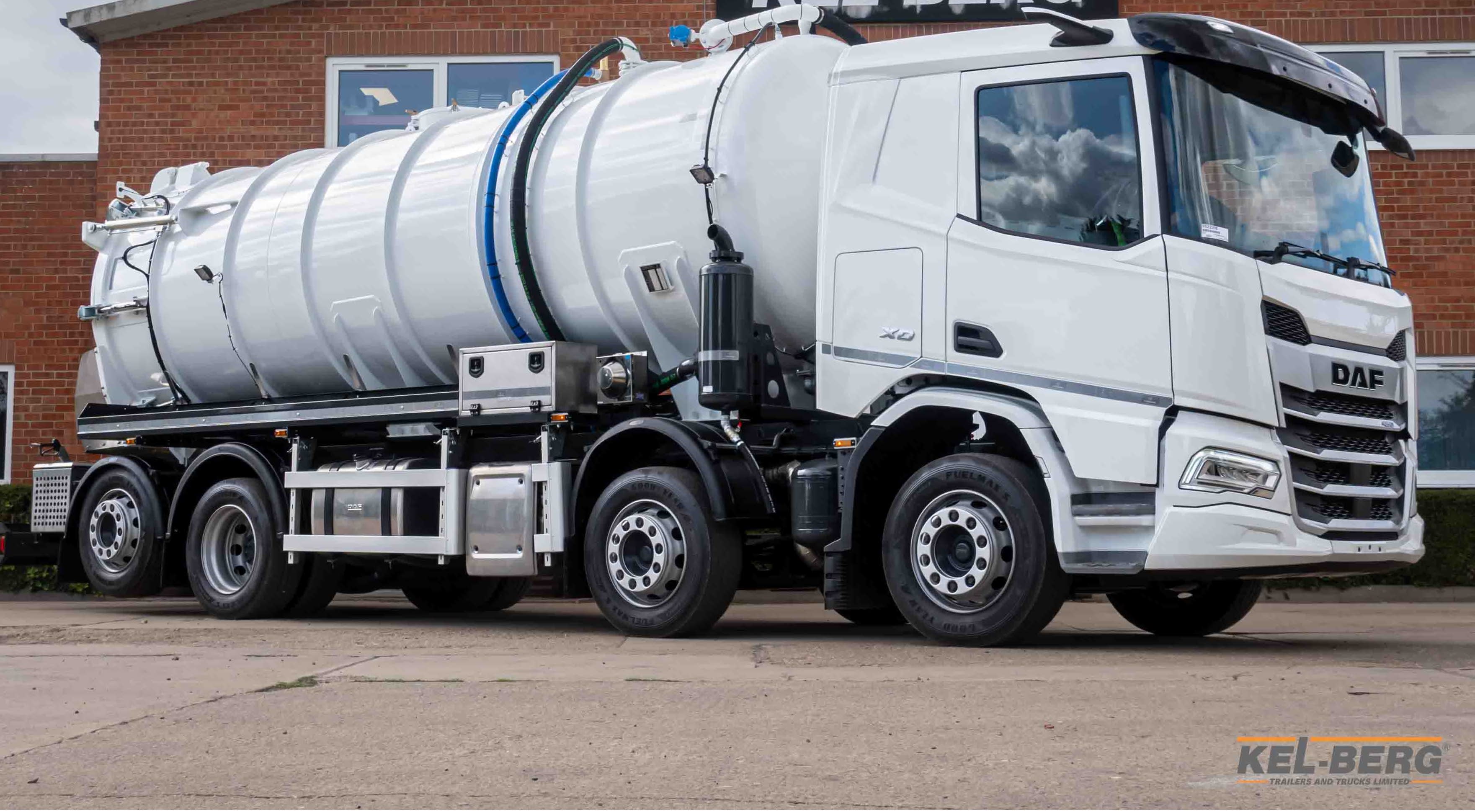 DAF XD 450 FAX 8X2 X 0