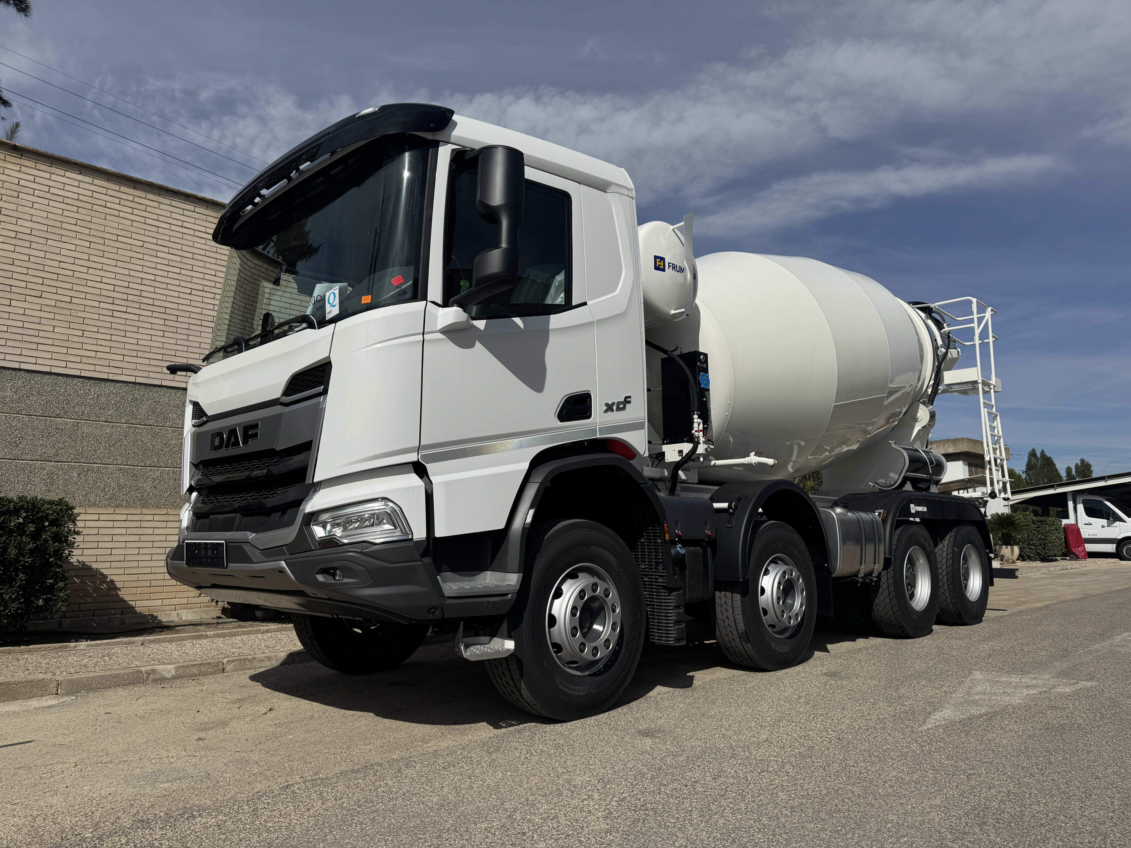 DAF XD 450 FAD 8X4 D 0