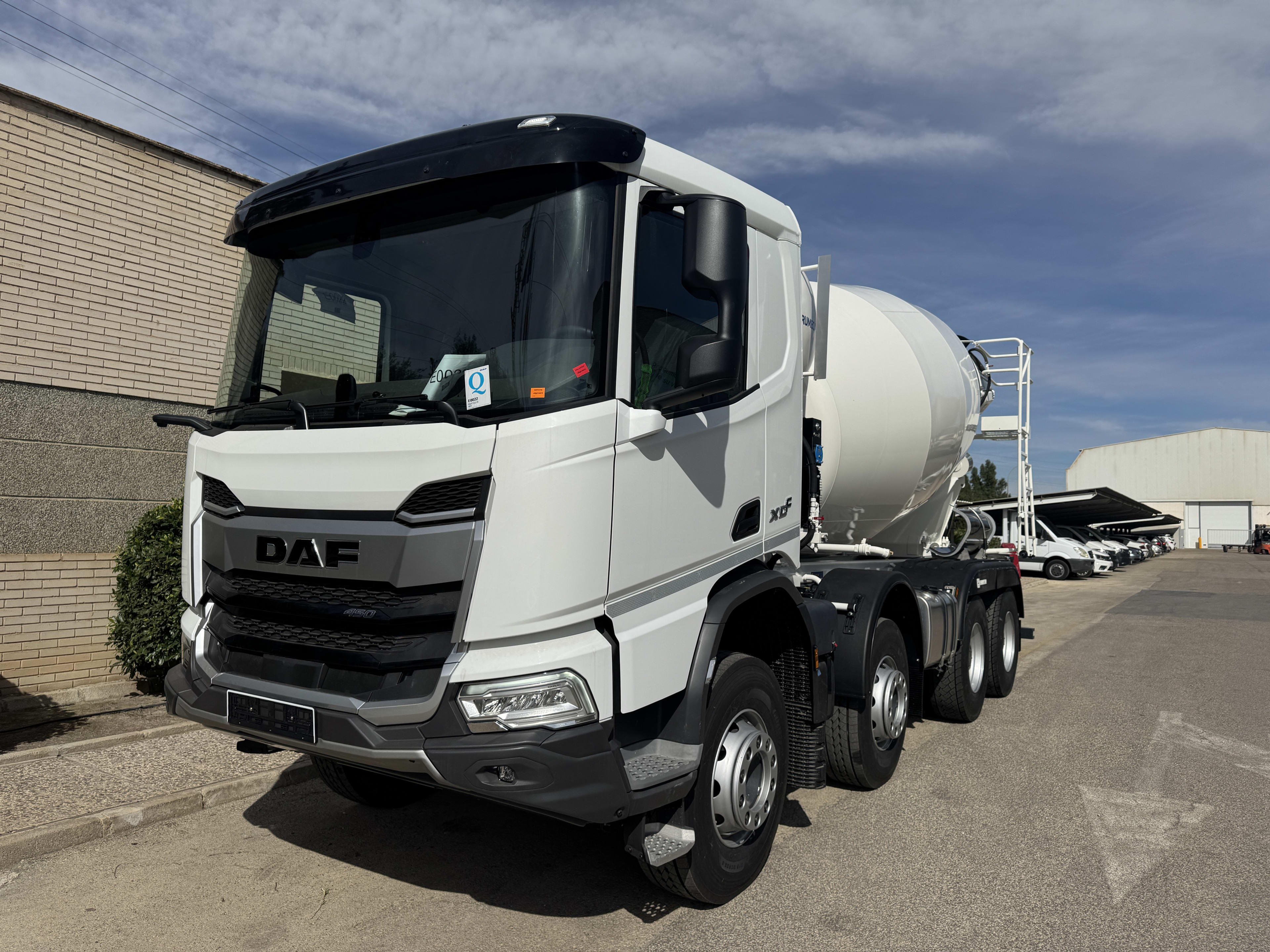 DAF XD 450 FAD 8X4 D 0