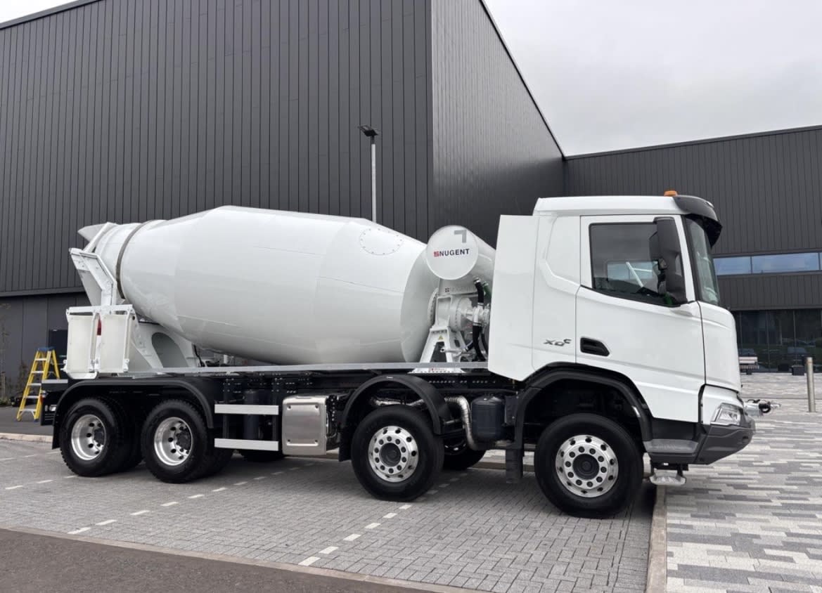 DAF XD 450 FAD 8X4 D 1