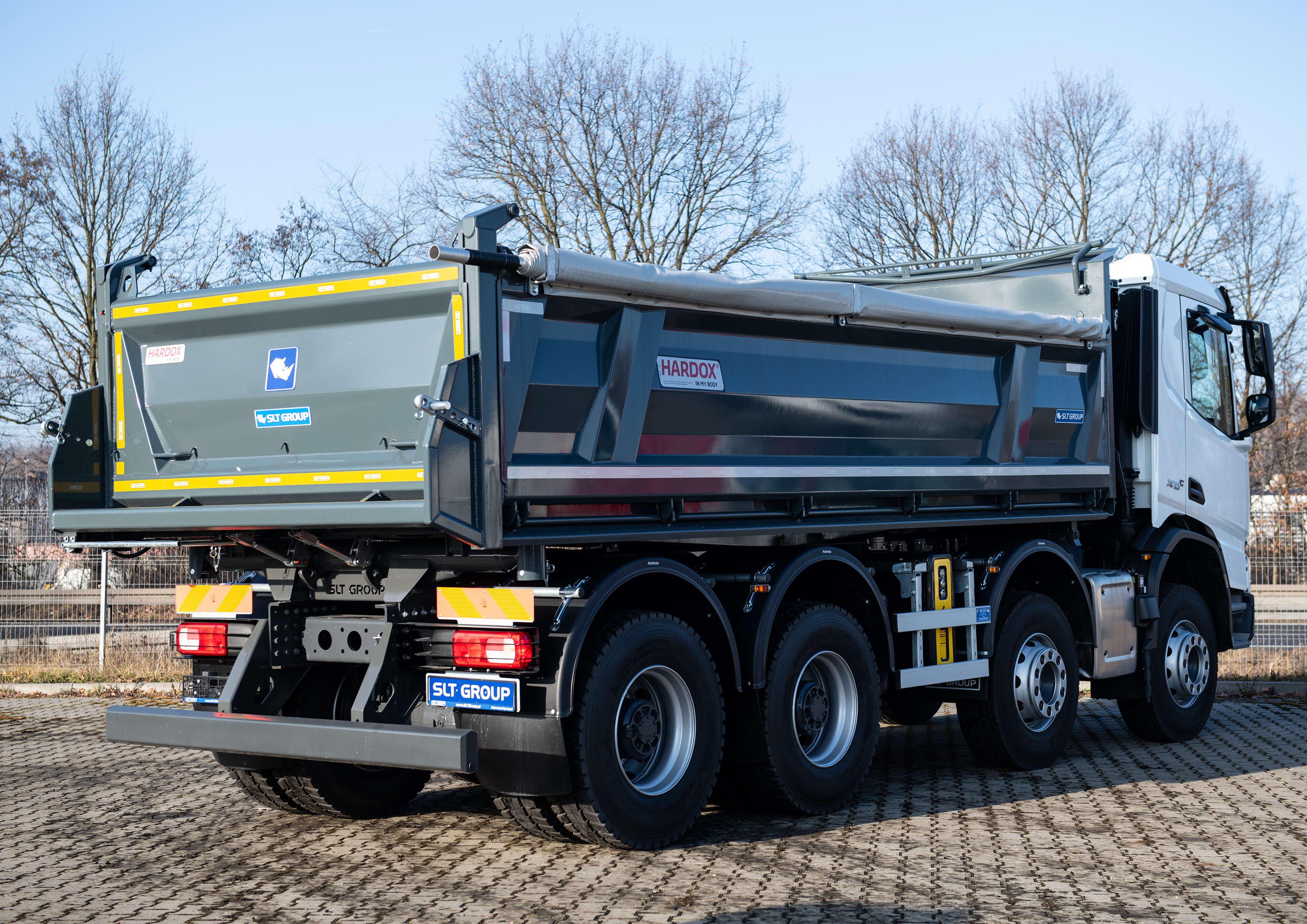 DAF XD 450 FAD 8X4 D 3