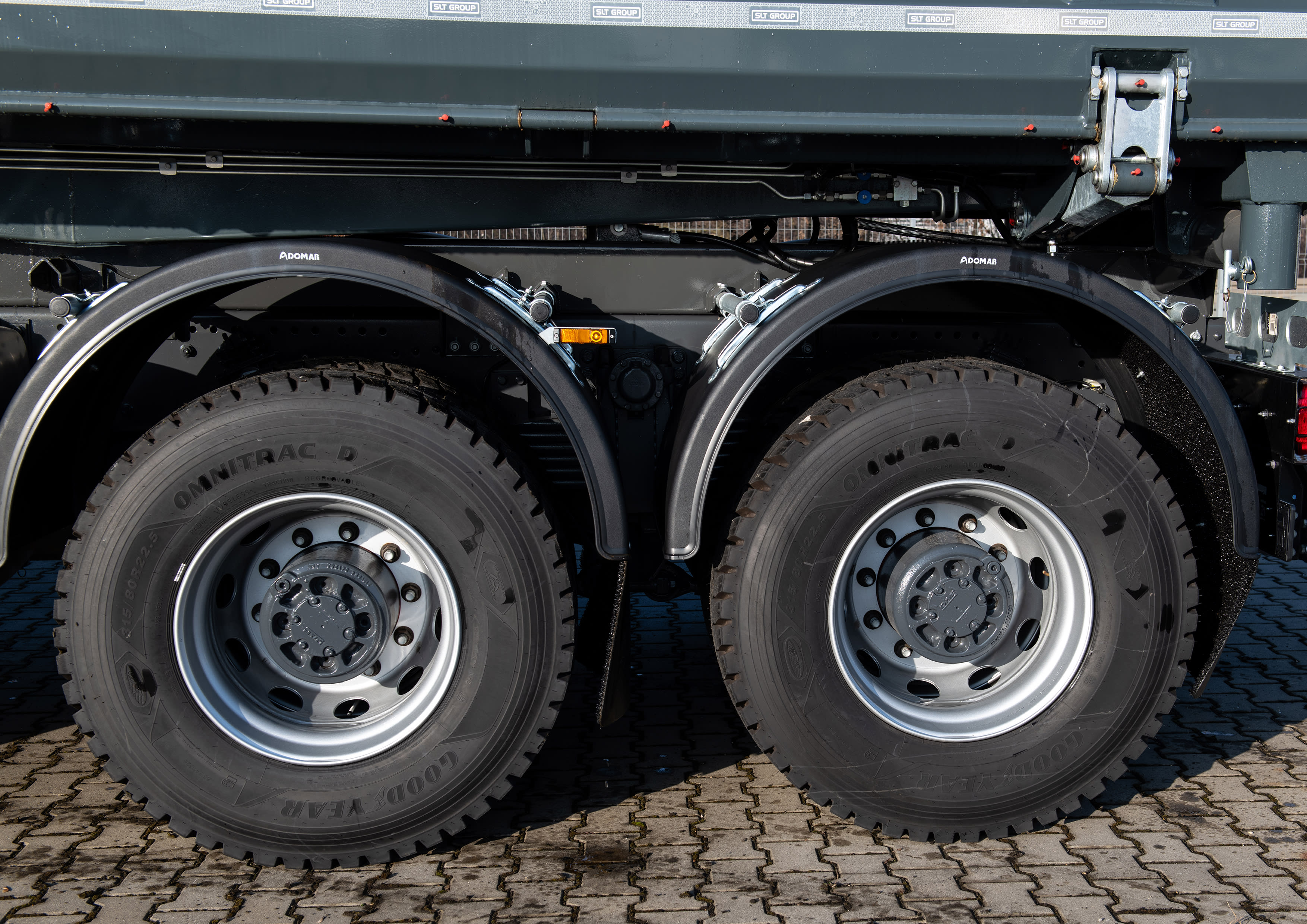 DAF XD 450 FAD 8X4 D 9