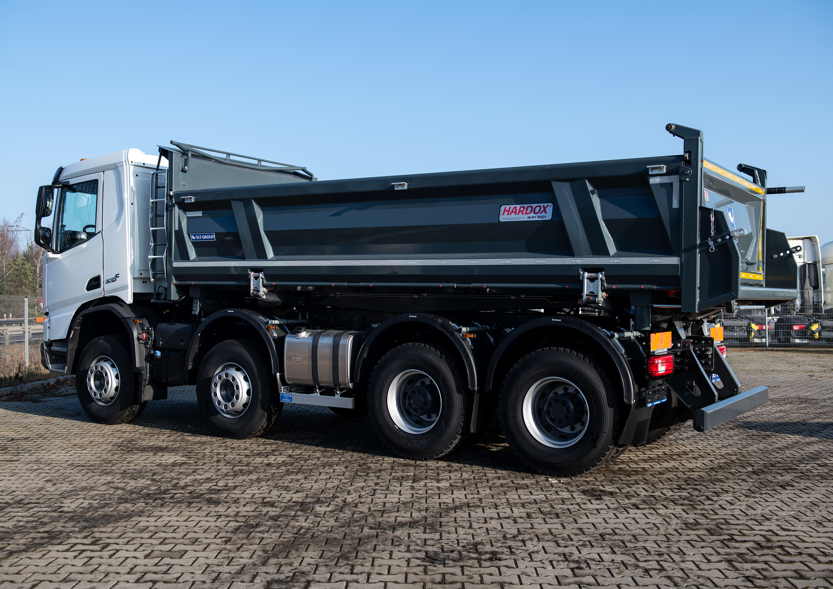 DAF XD 450 FAD 8X4 D 0