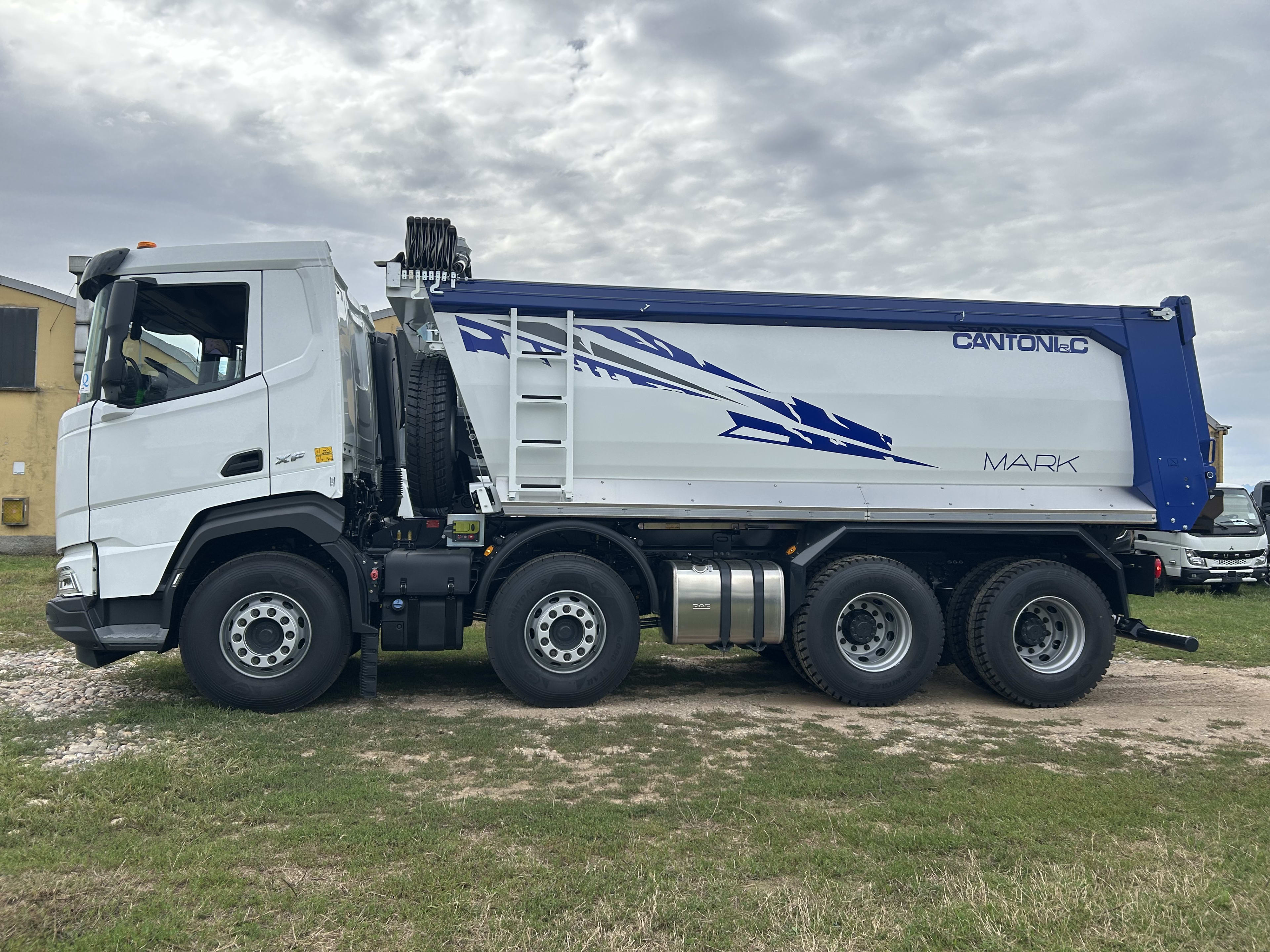 DAF XF 480 FAD 8X4 D 0