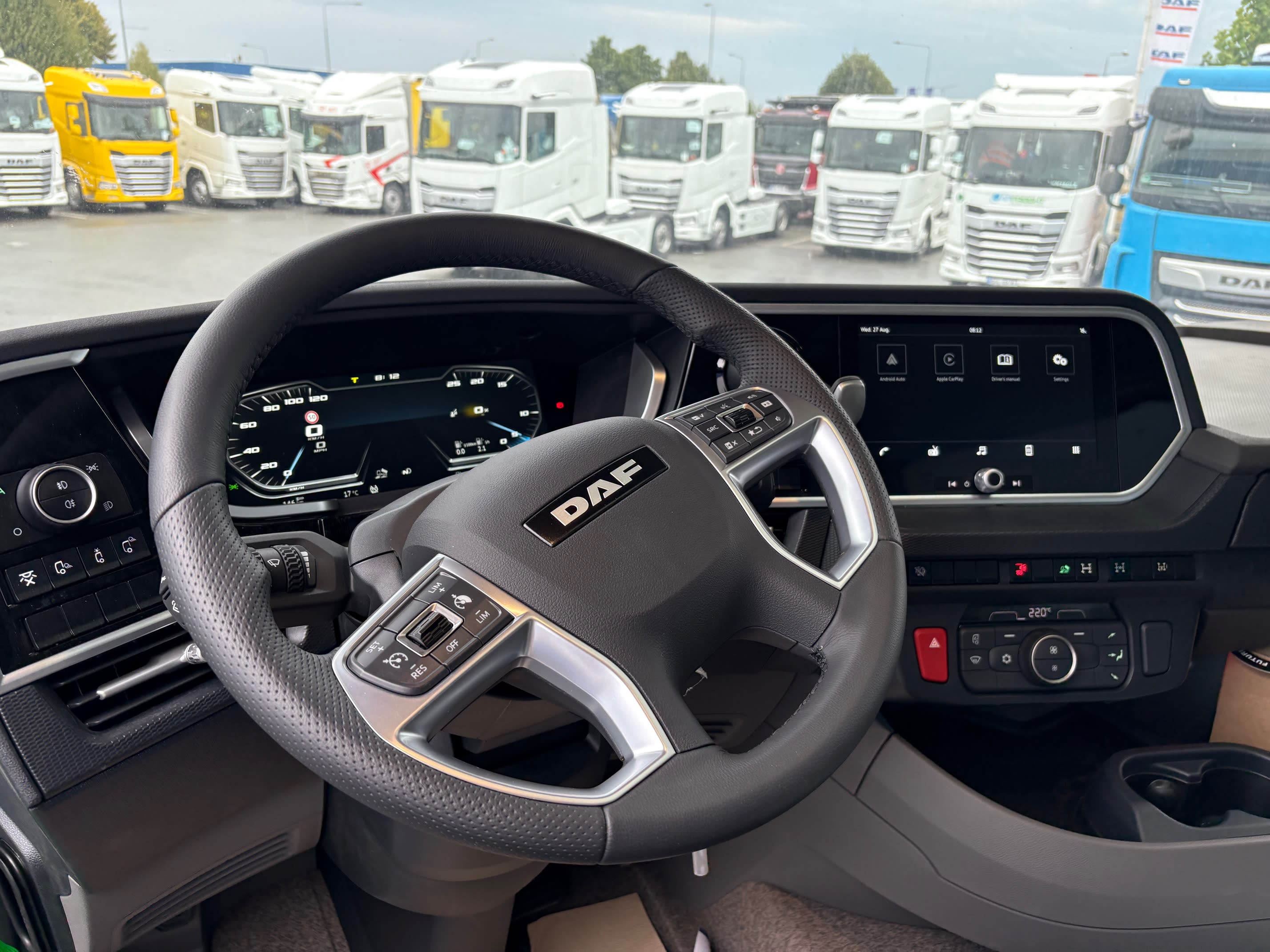 DAF XF 480 FAD 8X4 D 8