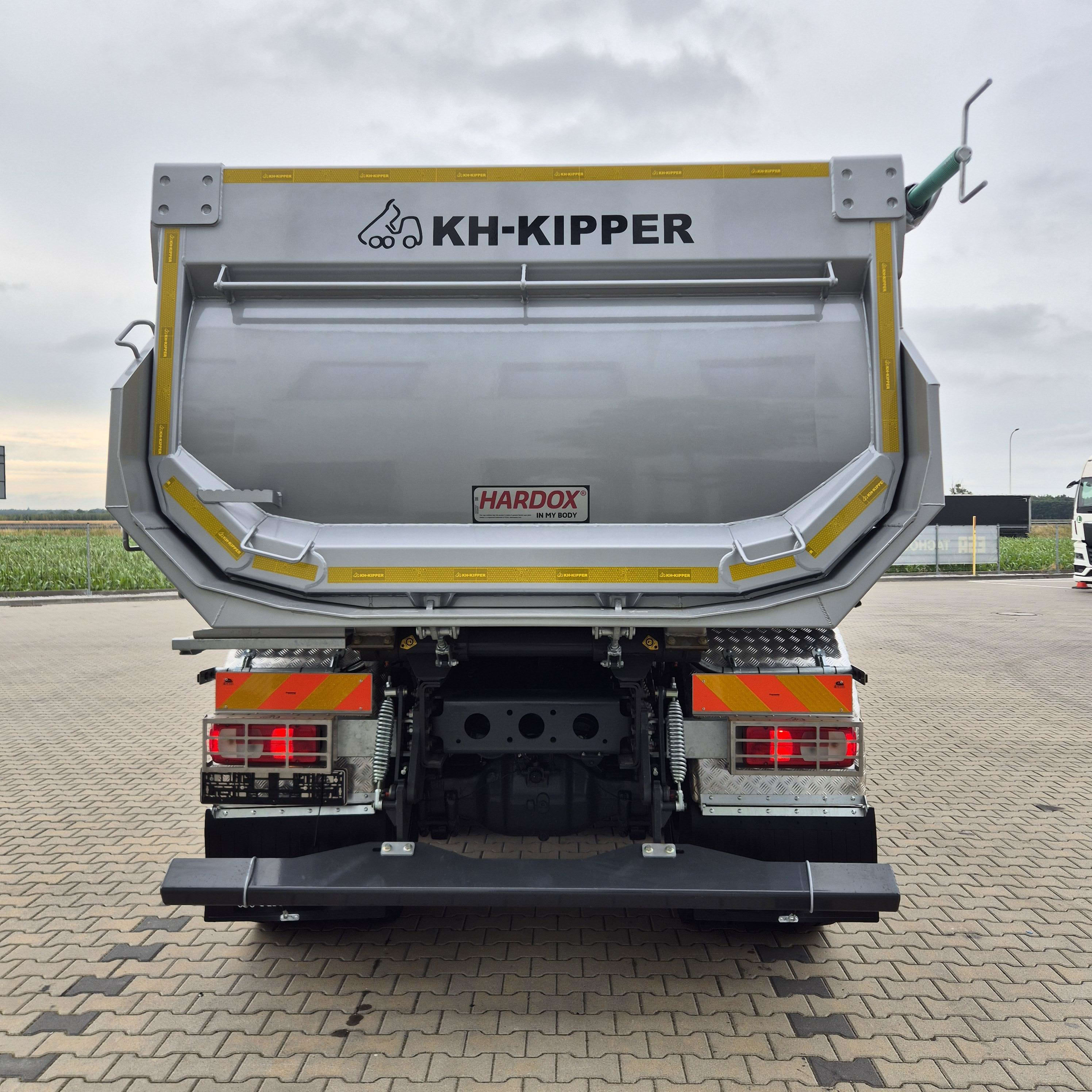 DAF XF 480 FAD 8X4 D 4