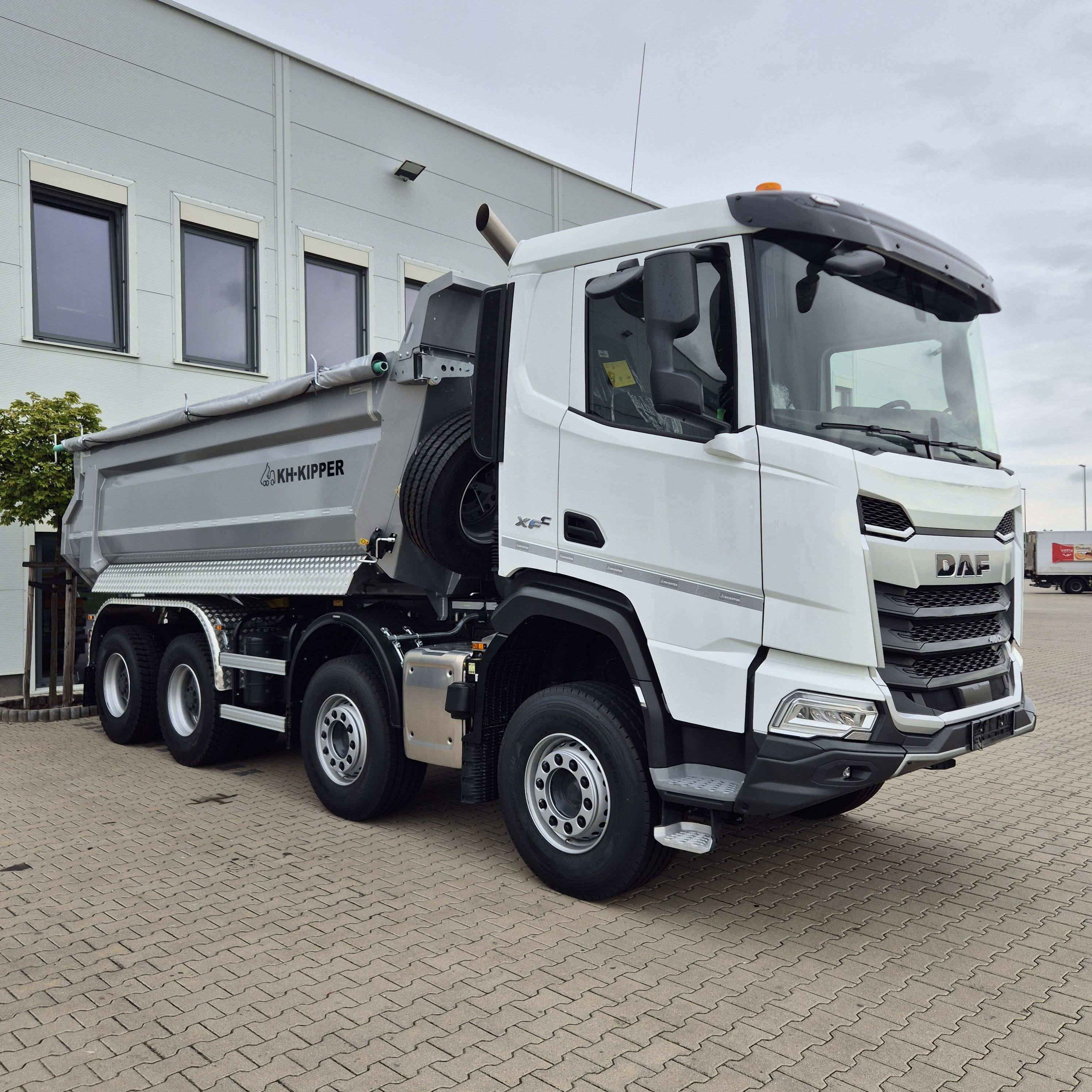 DAF XF 480 FAD 8X4 D 0