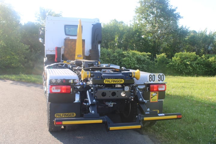 DAF XF 480 FAD 8X4 D 4