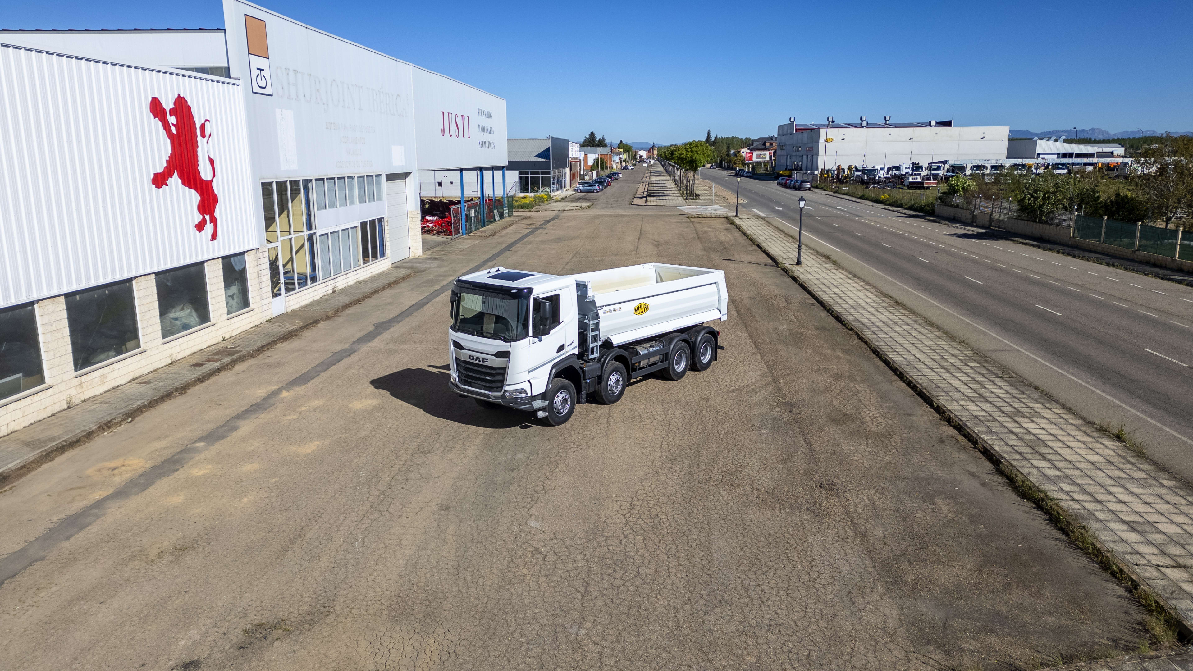 DAF XF 480 FAD 8X4 D 4