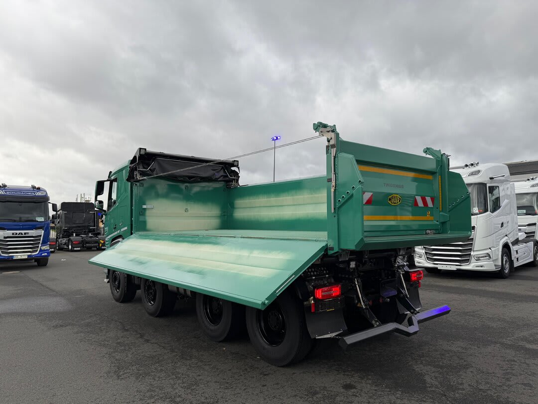 DAF XF 530 FAD 8X4 D 6