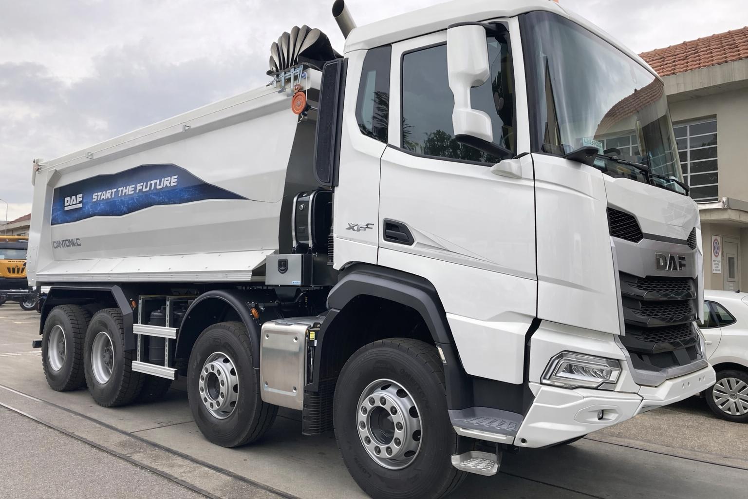 DAF XF 480 FAD 8X4 D 0