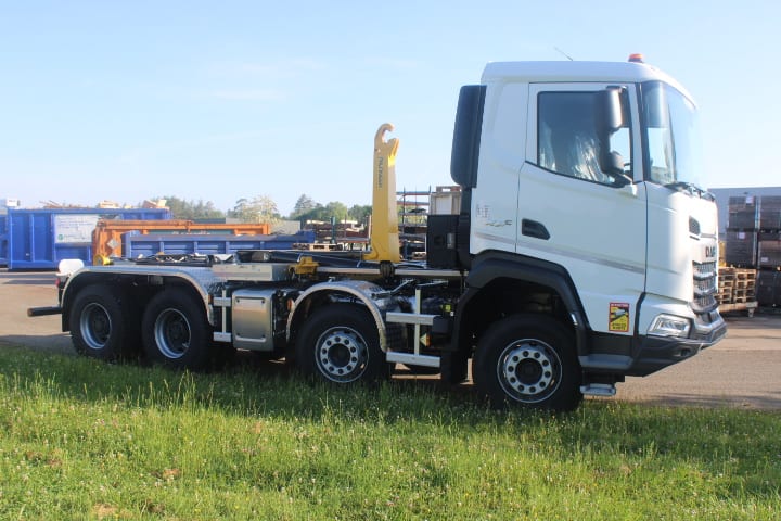 DAF XF 480 FAD 8X4 D 3