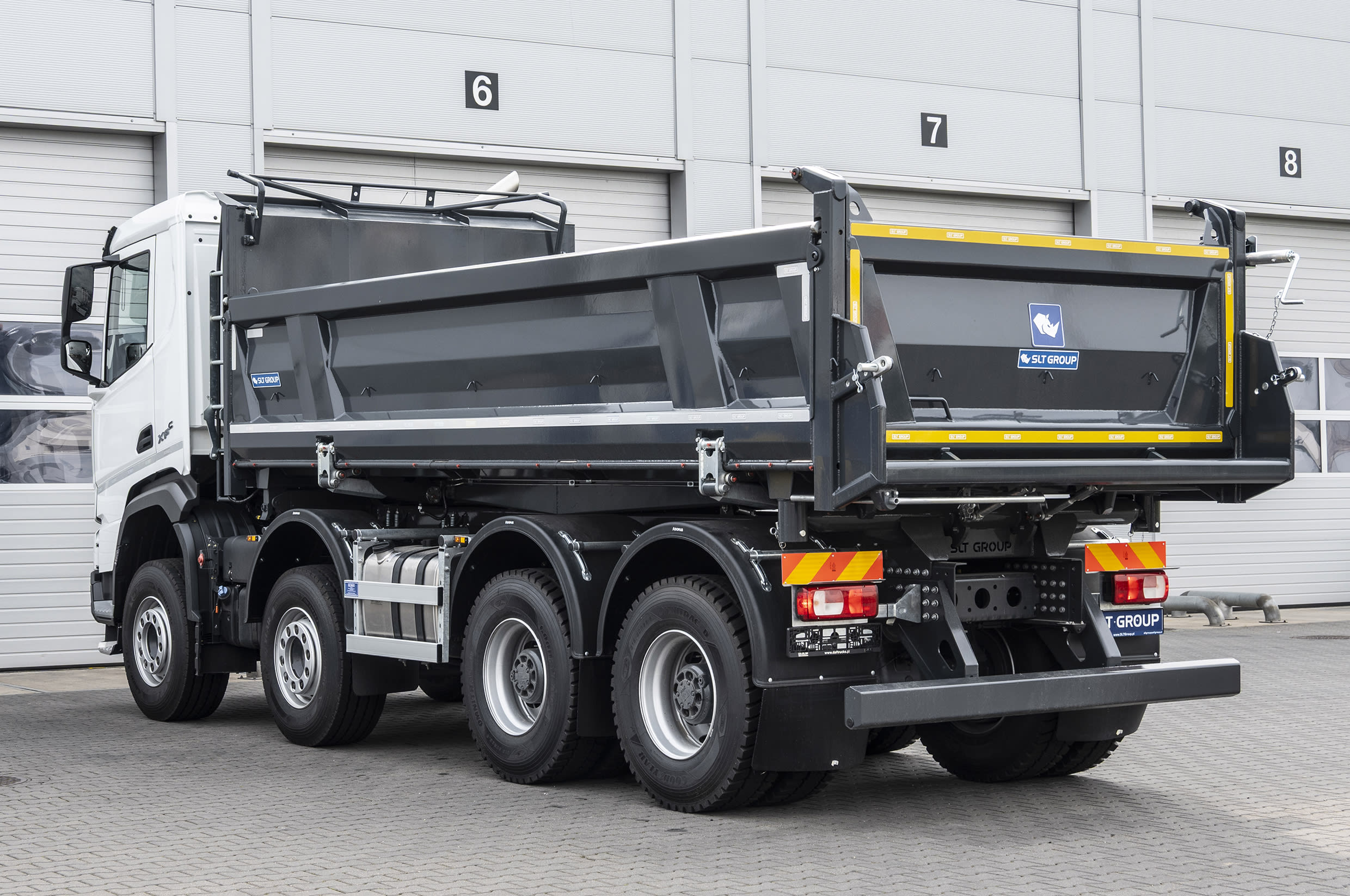 DAF XF 480 FAD 8X4 D 0