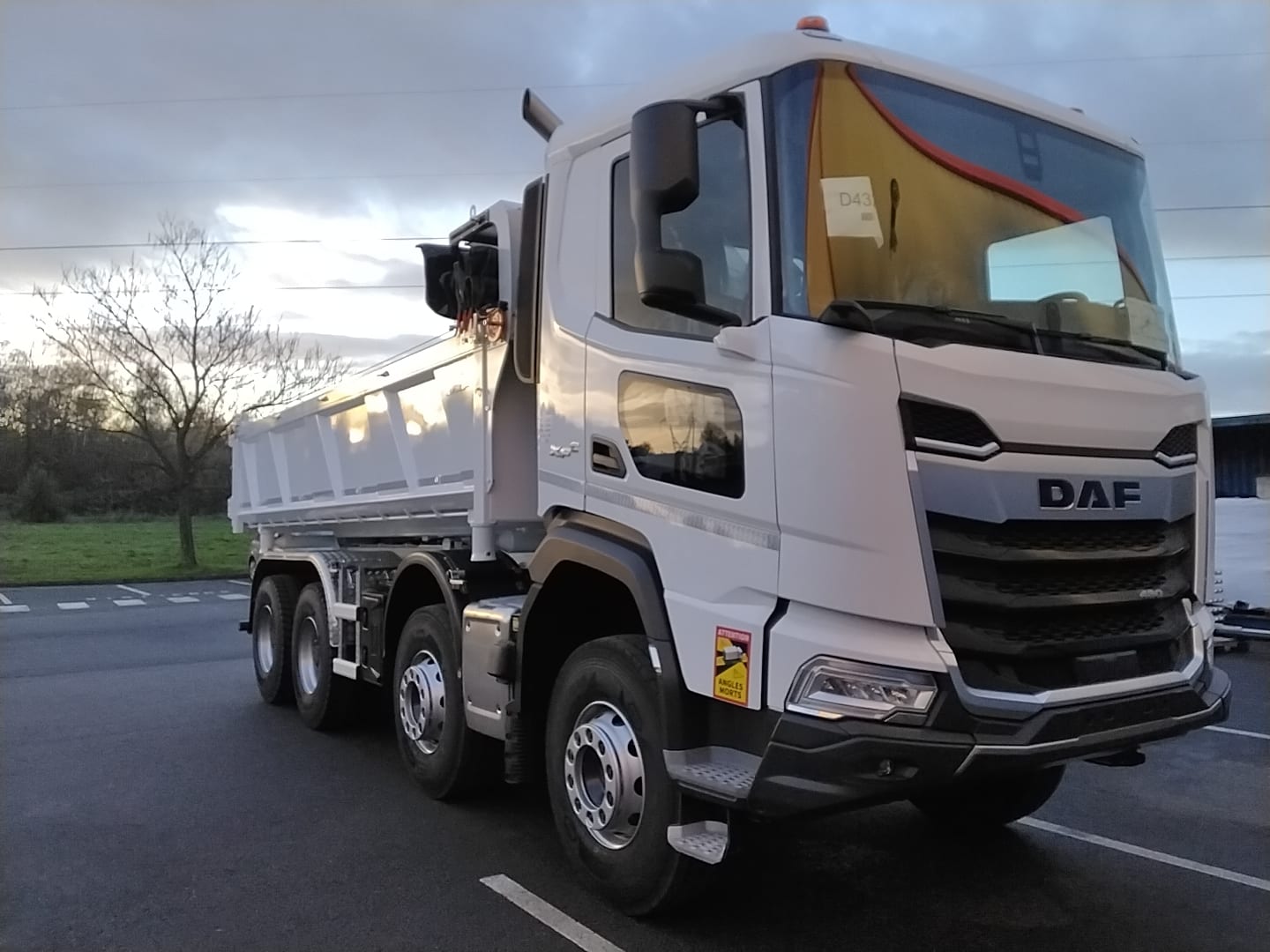 DAF XF 480 FAD 8X4 D 0