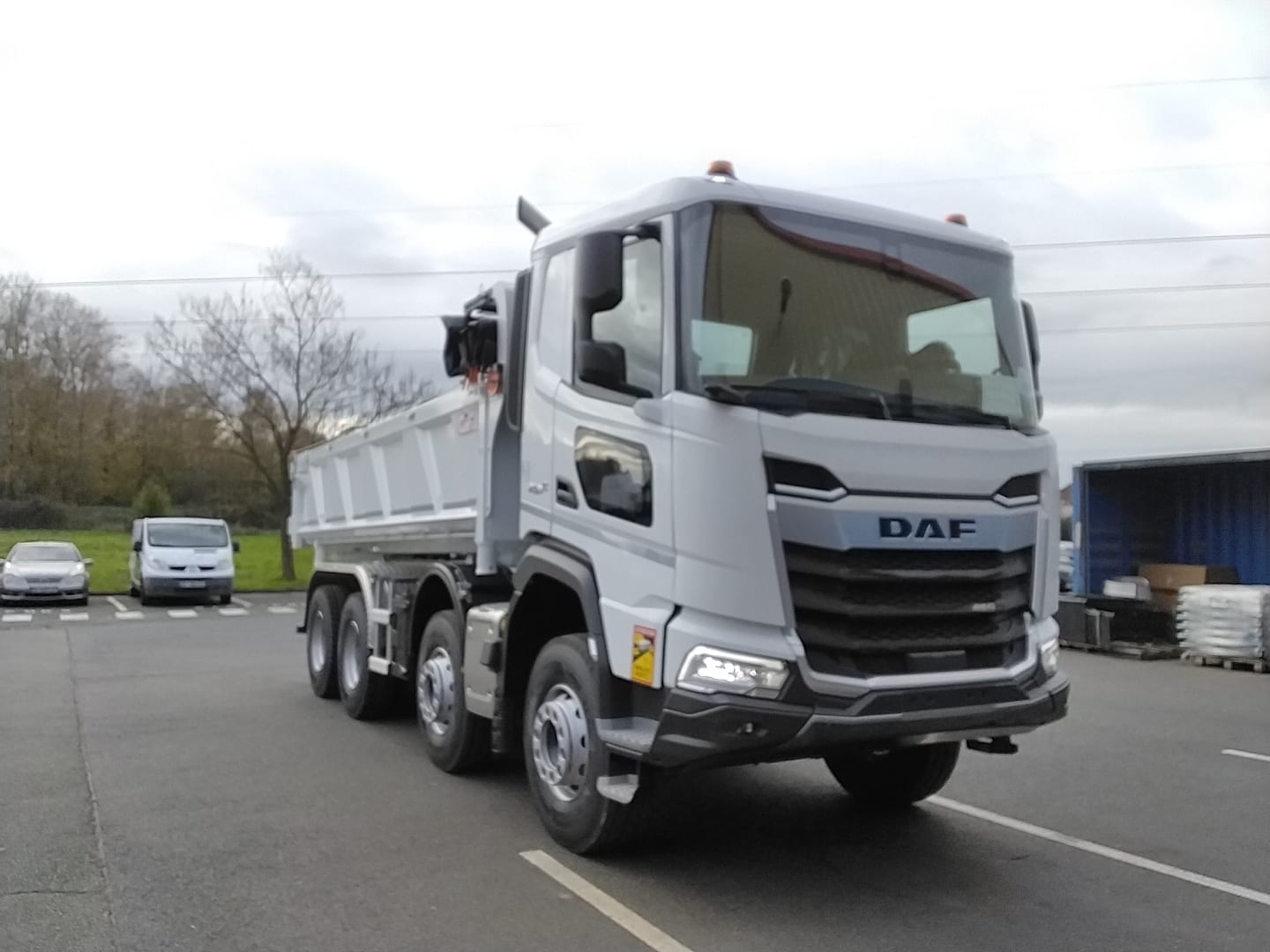 DAF XF 480 FAD 8X4 D 1