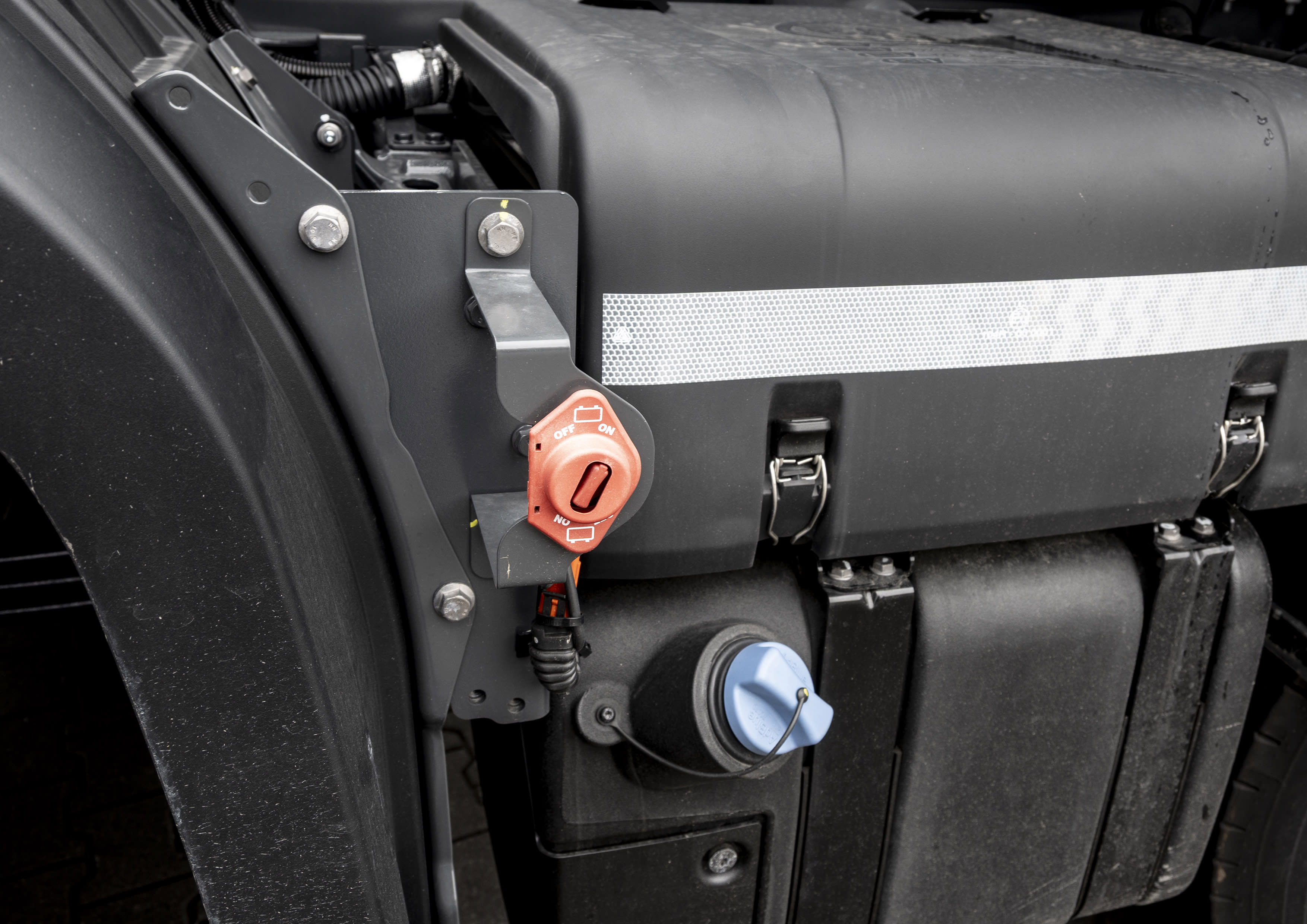 DAF XF 480 FAD 8X4 D 6