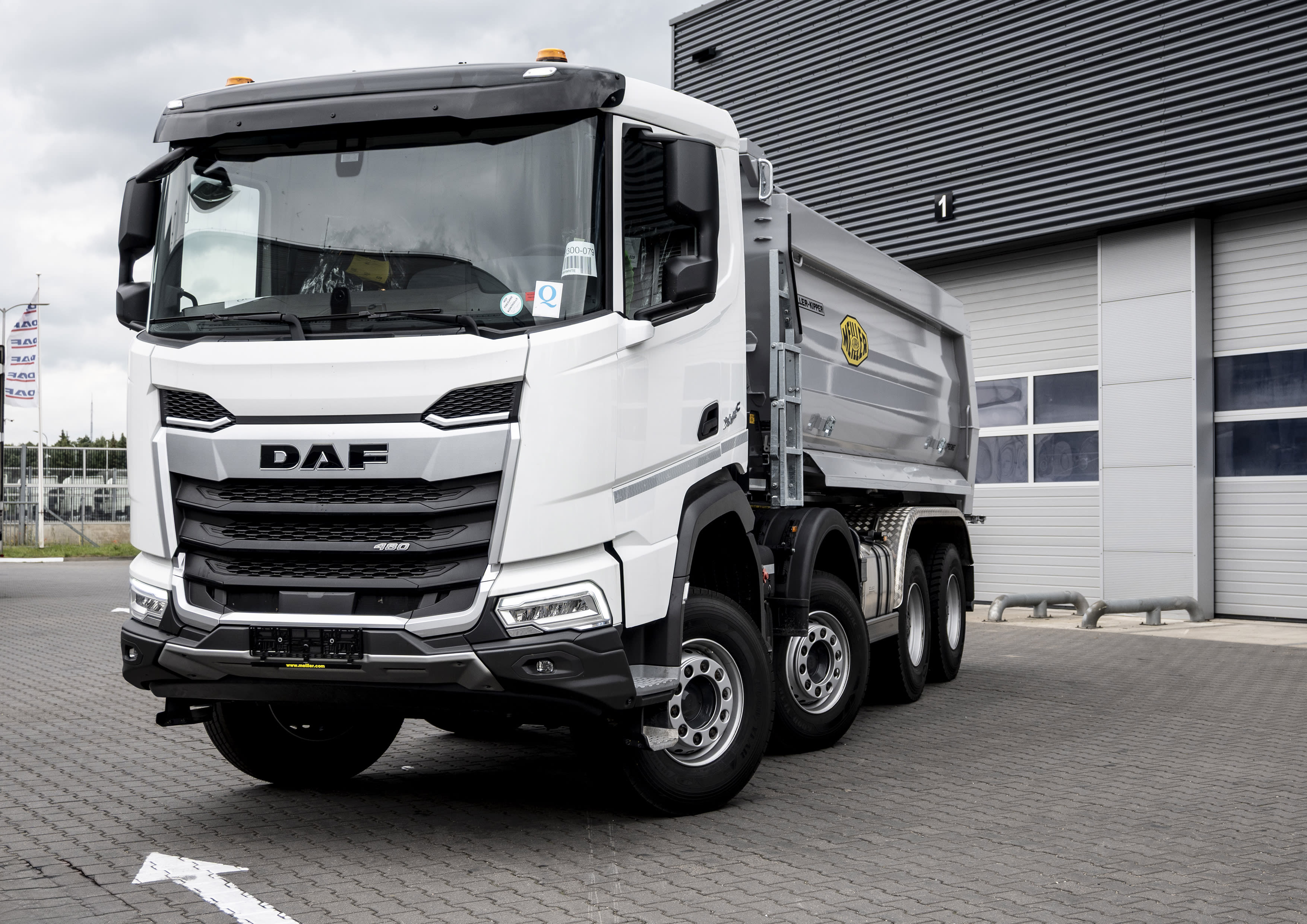 DAF XF 480 FAD 8X4 D 0