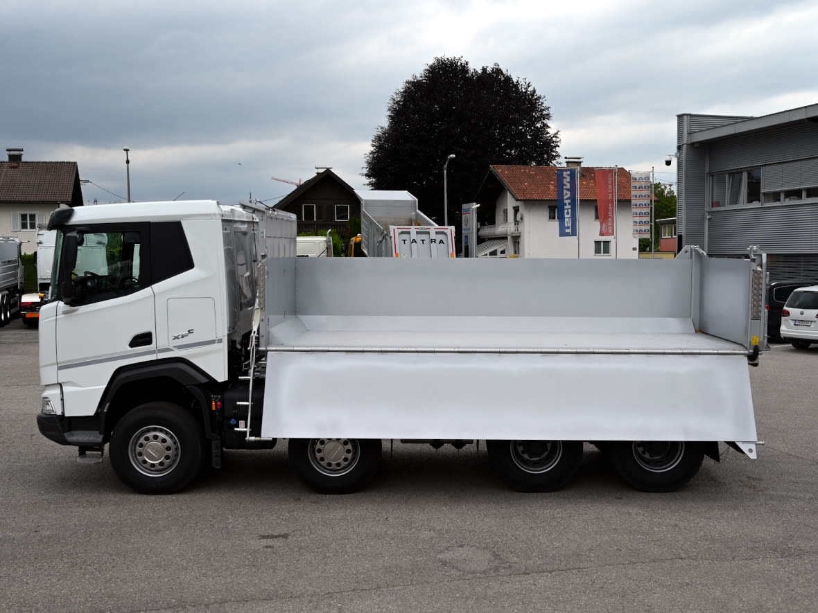 DAF XF 530 FAD 8X4 D 6
