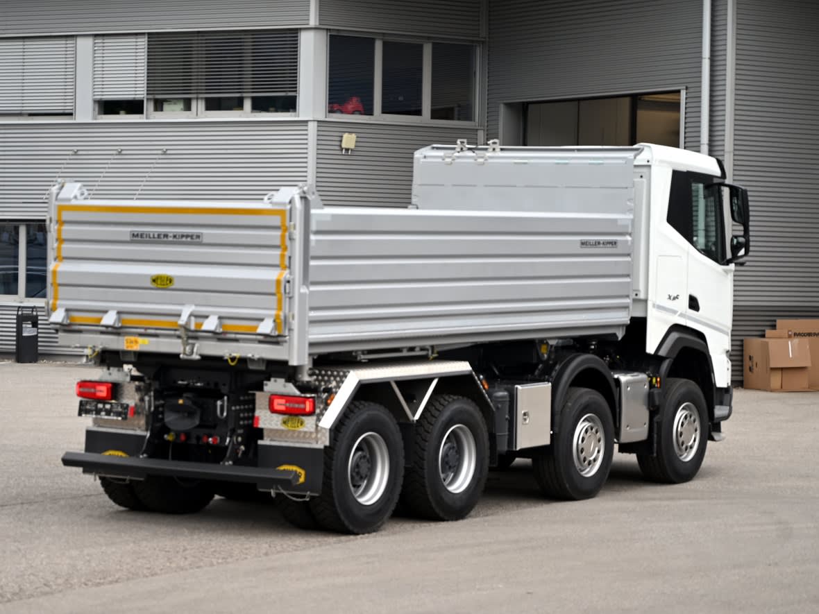 DAF XF 530 FAD 8X4 D 1