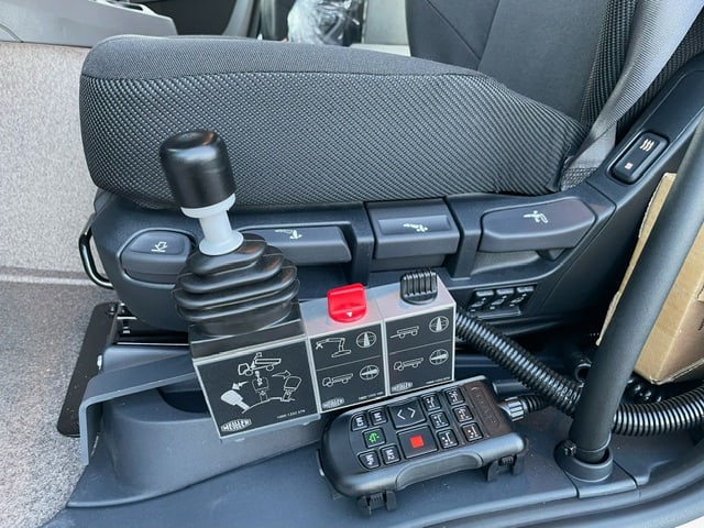 DAF XD 370 FA 4X2 30