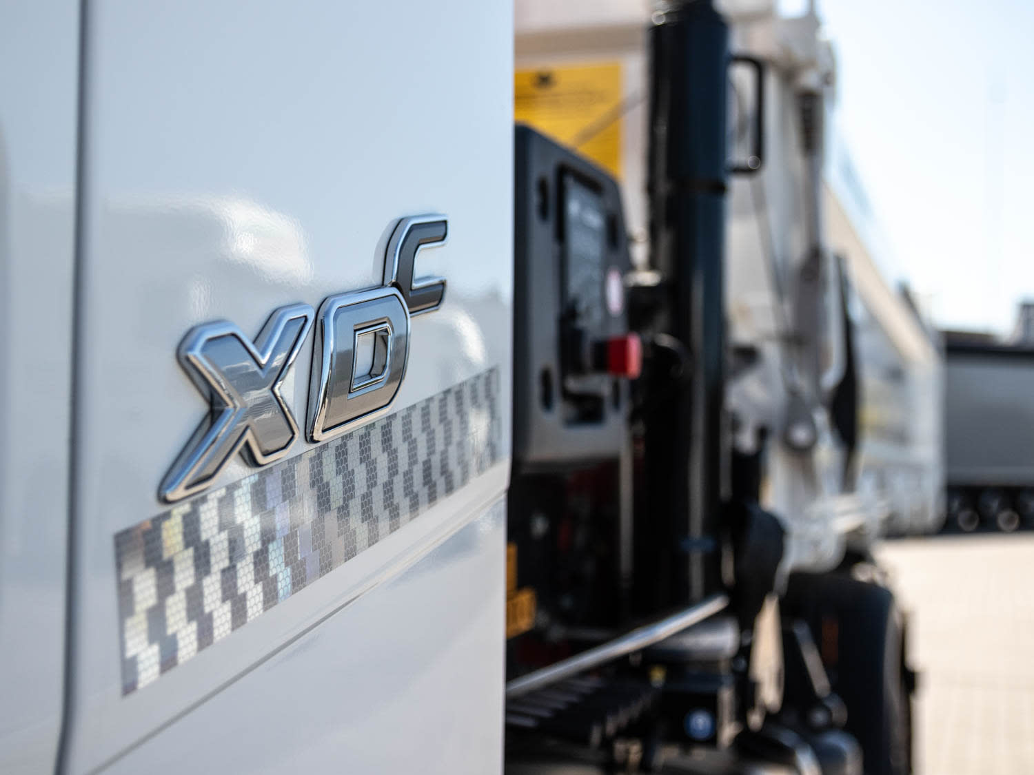 DAF XD 370 FA 4X2 12