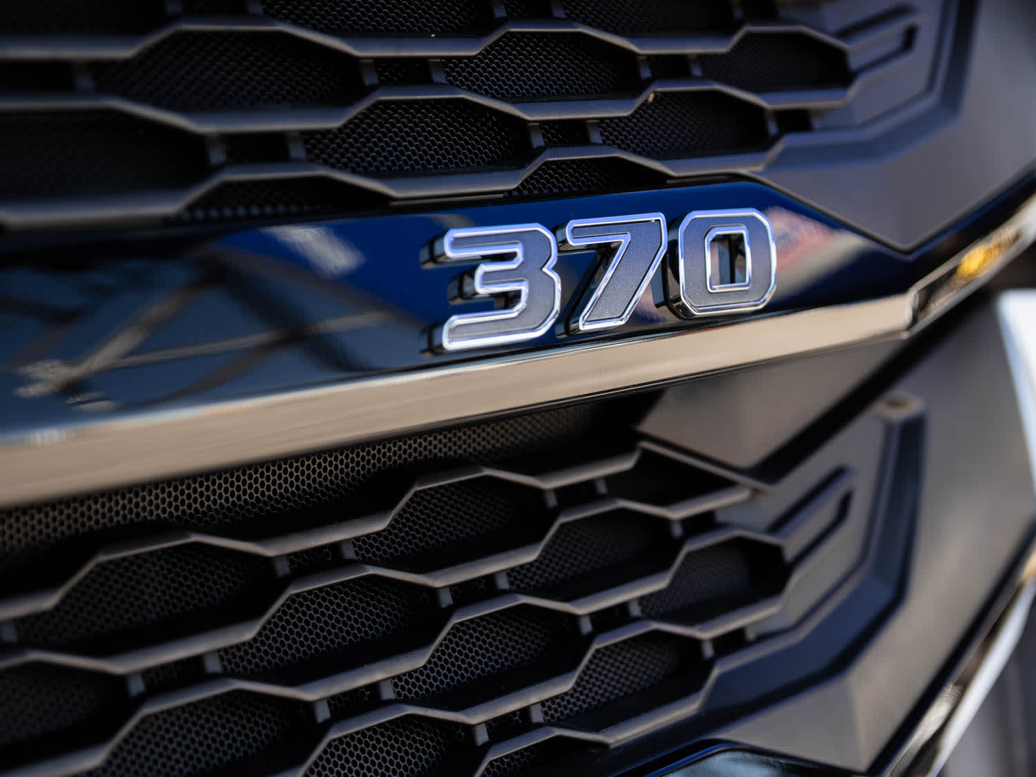 DAF XD 370 FA 4X2 28