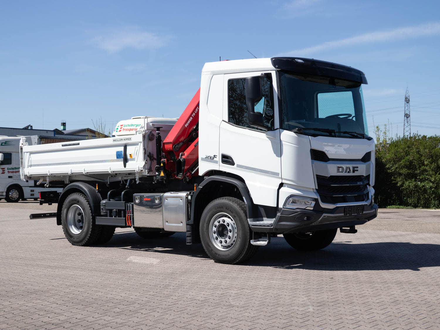 DAF XD 370 FA 4X2 7