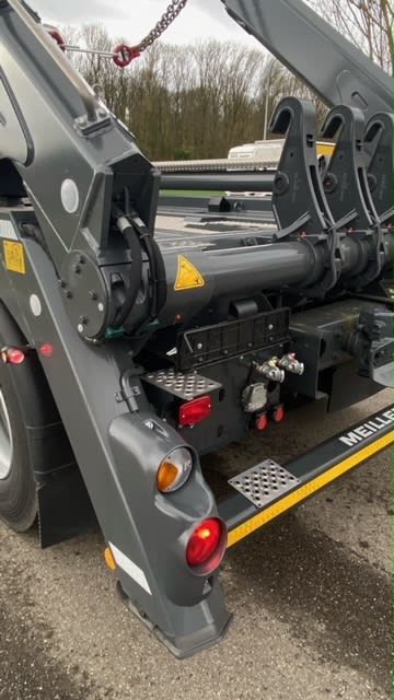 DAF XD 410 FA 4X2 15