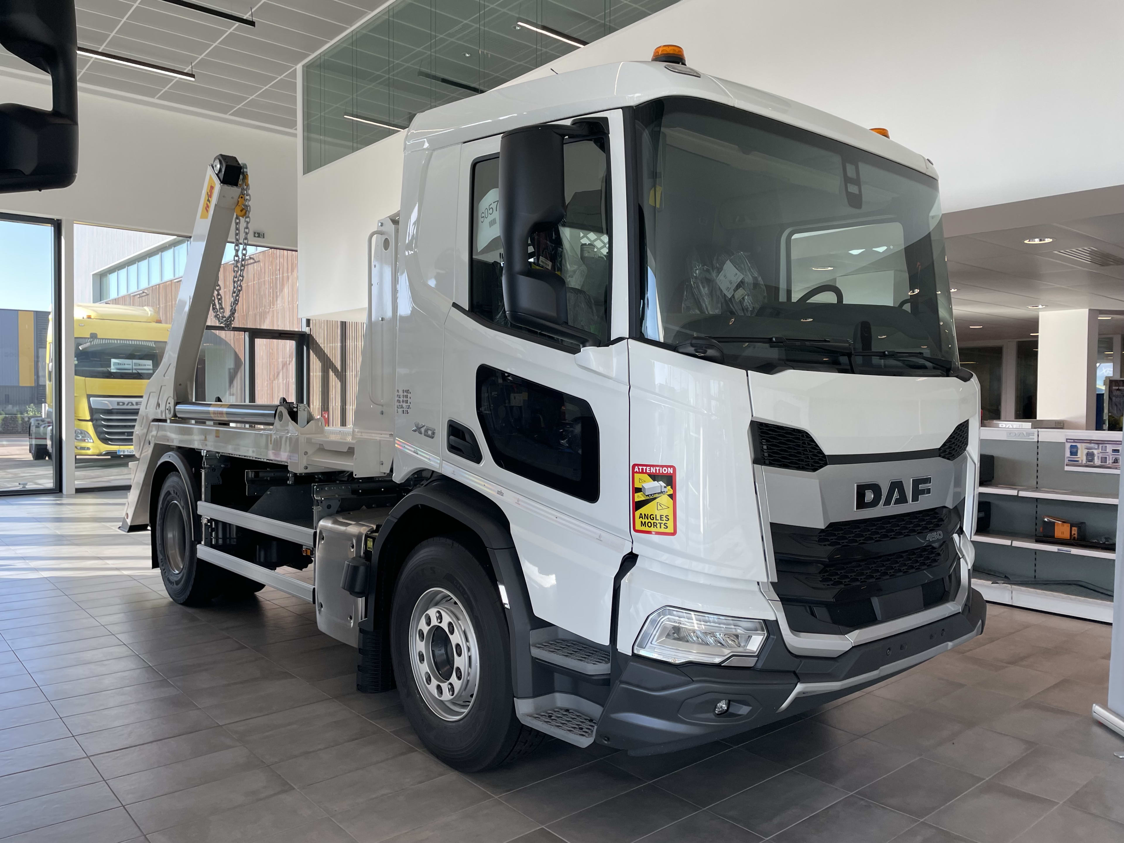 DAF XD 450 FA 4X2 0