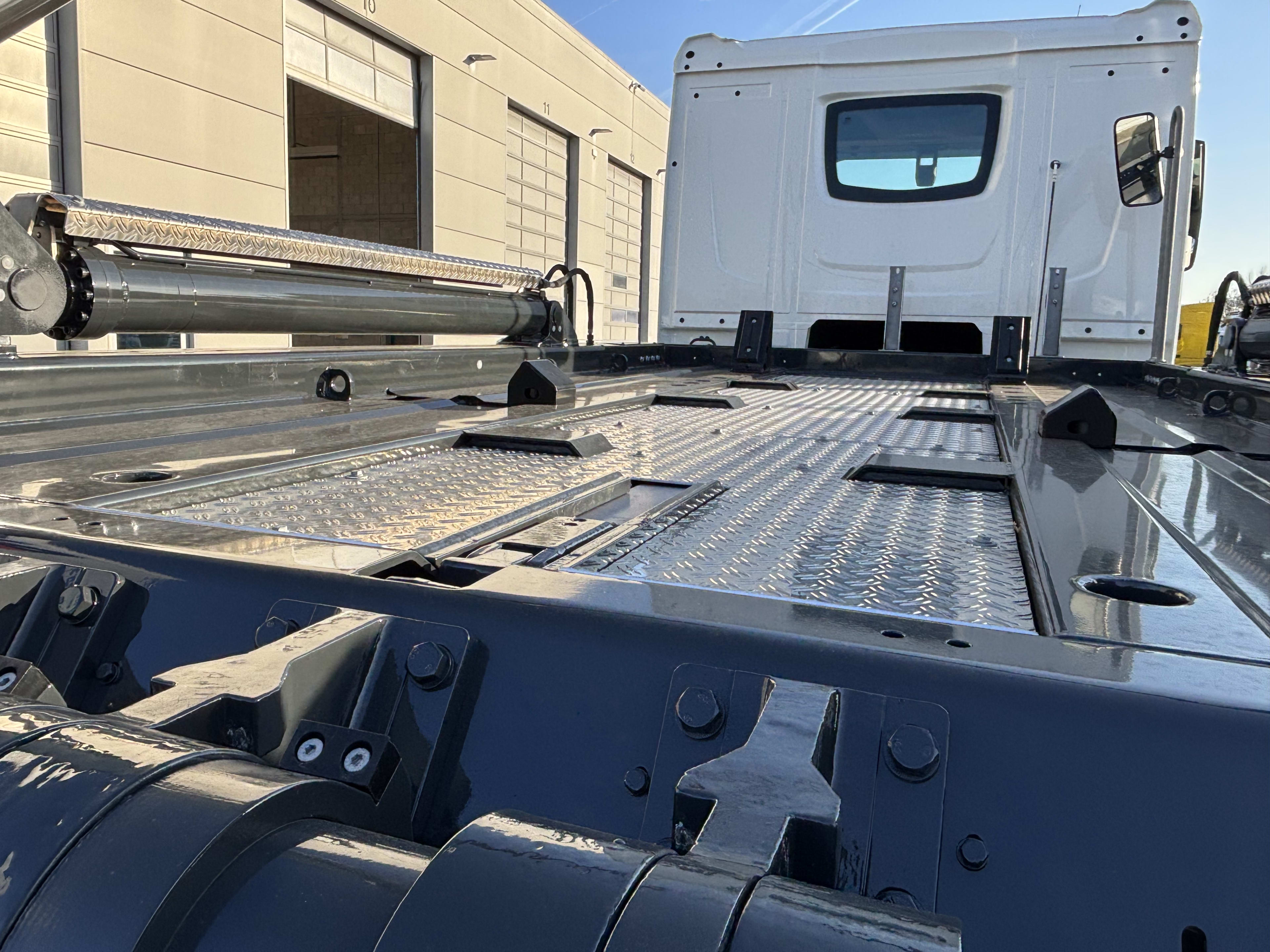 DAF XD 450 FA 4X2 13