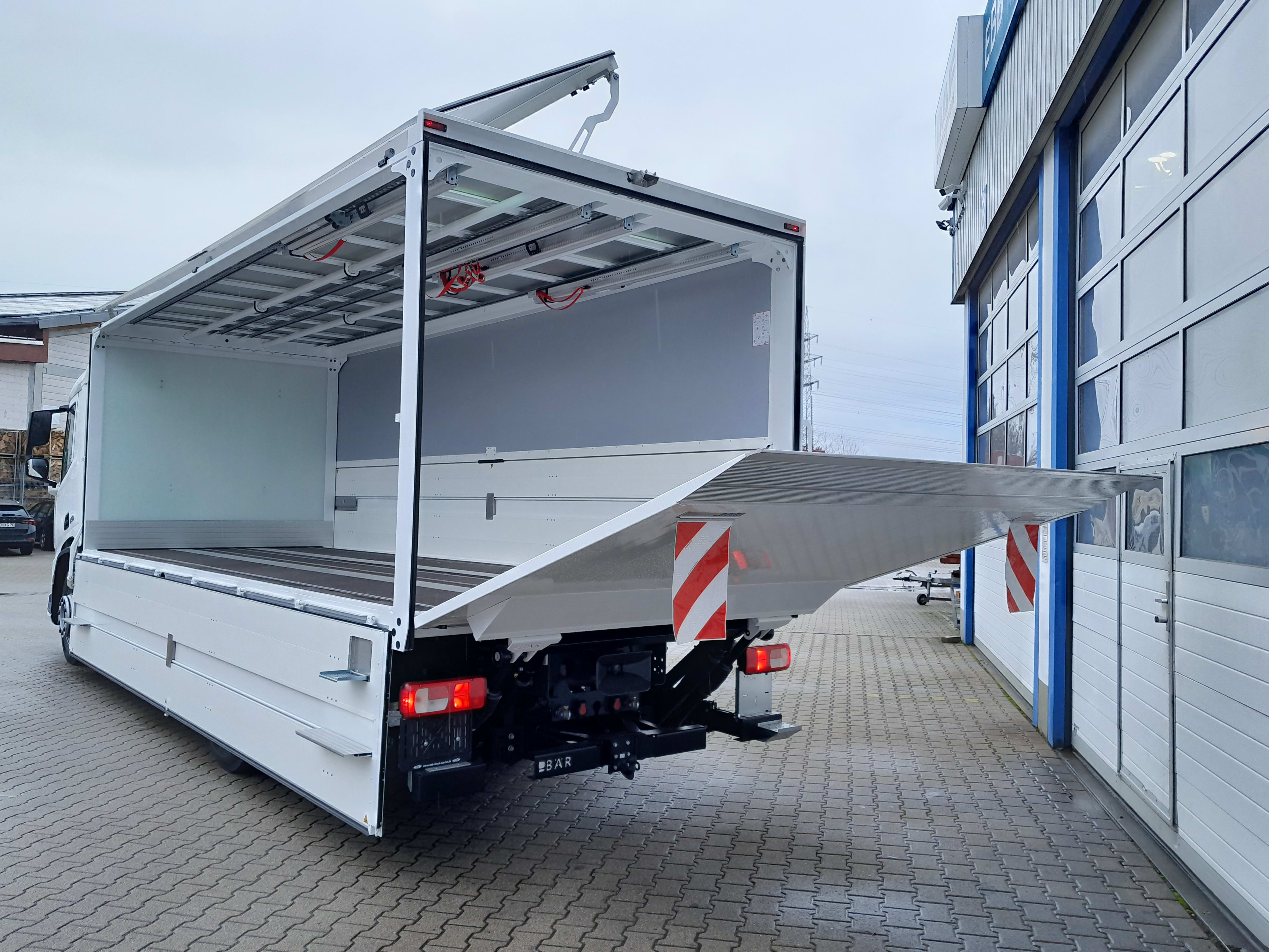 DAF XD 370 FA 4X2 42