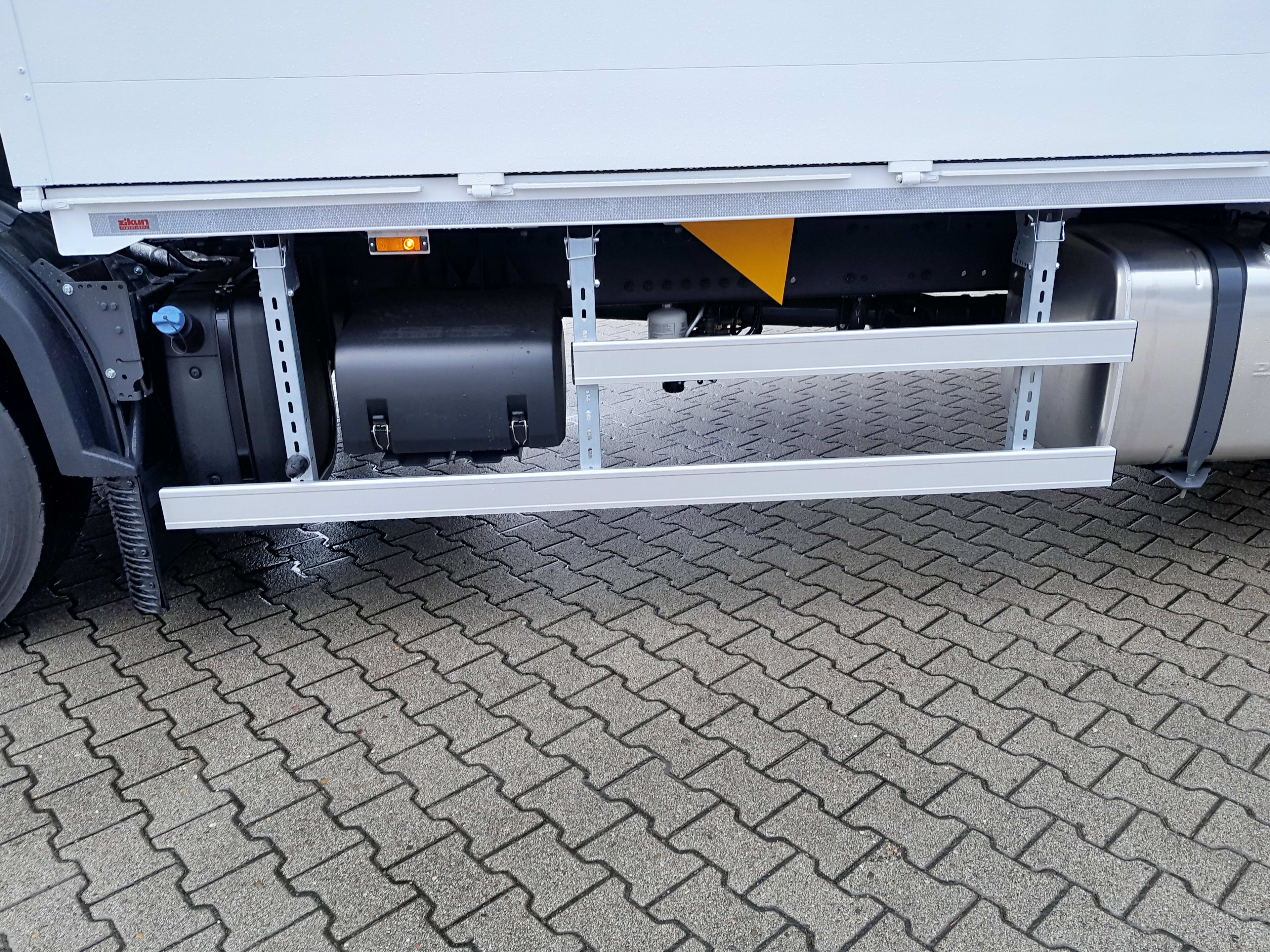 DAF XD 370 FA 4X2 50