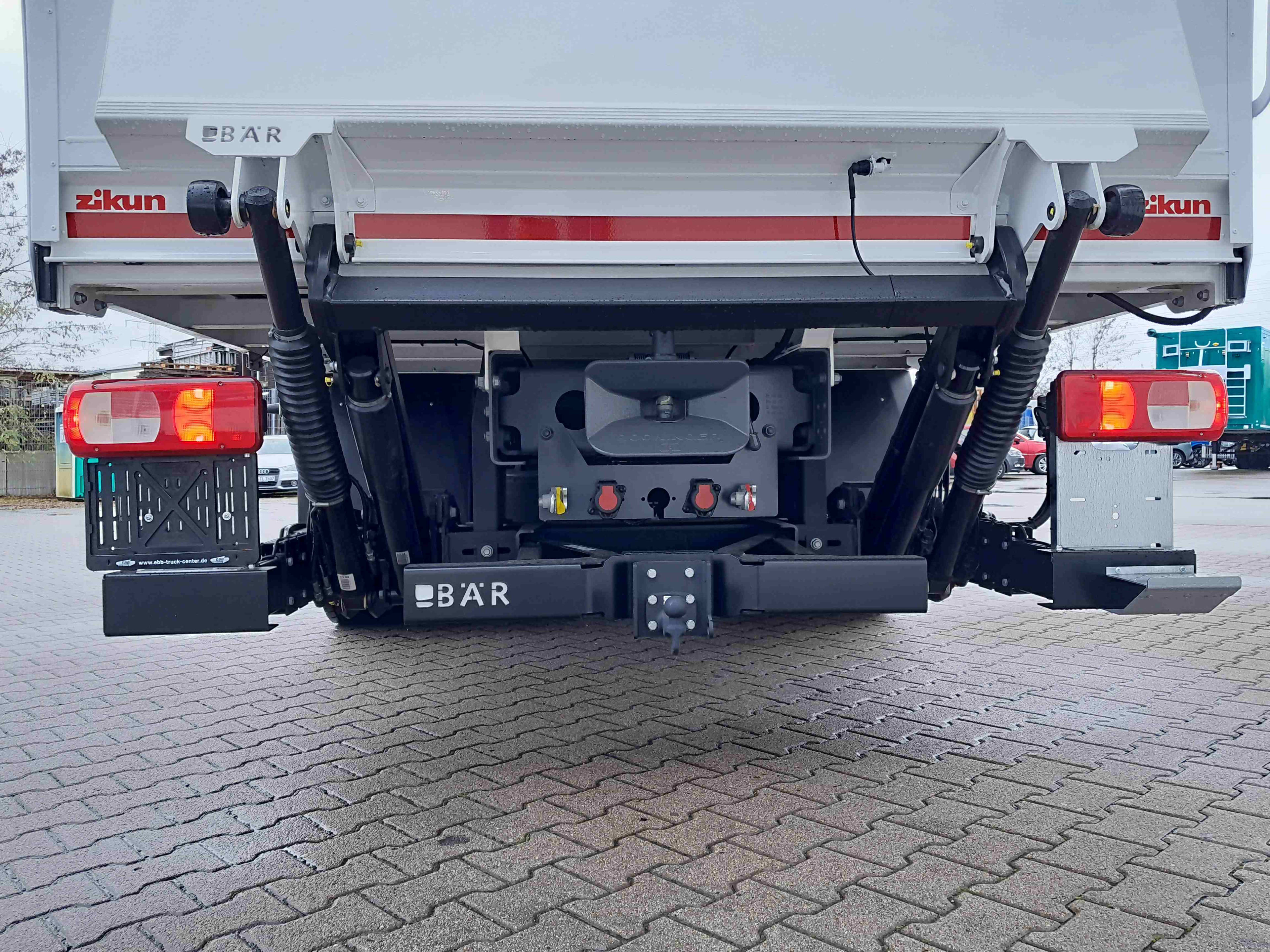 DAF XD 370 FA 4X2 14