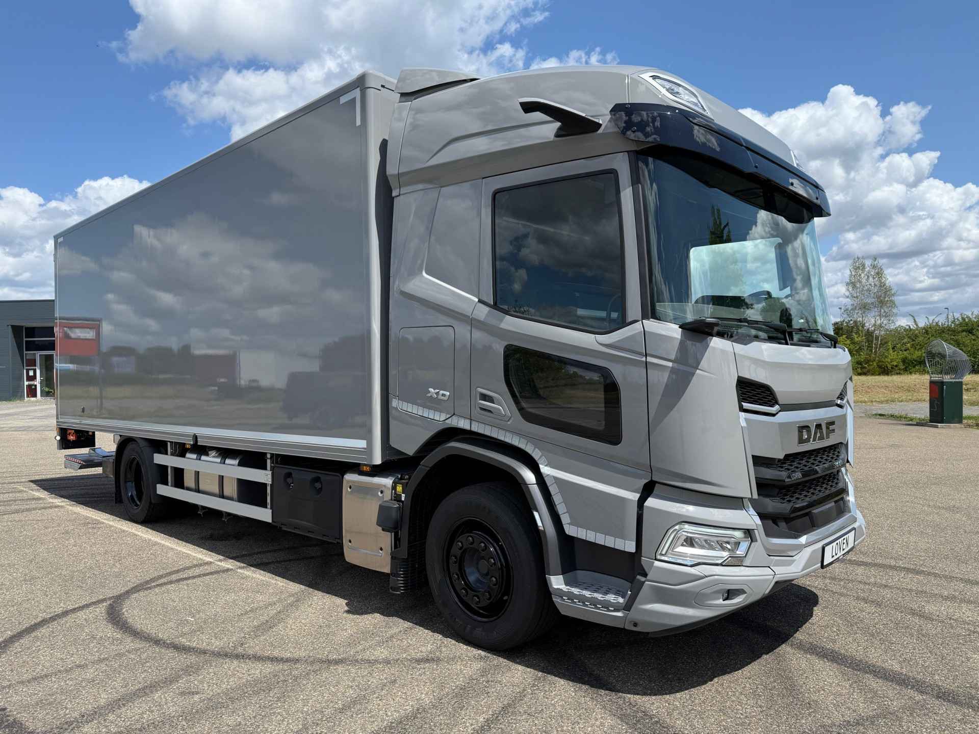 DAF XD 300 FA 4X2 0