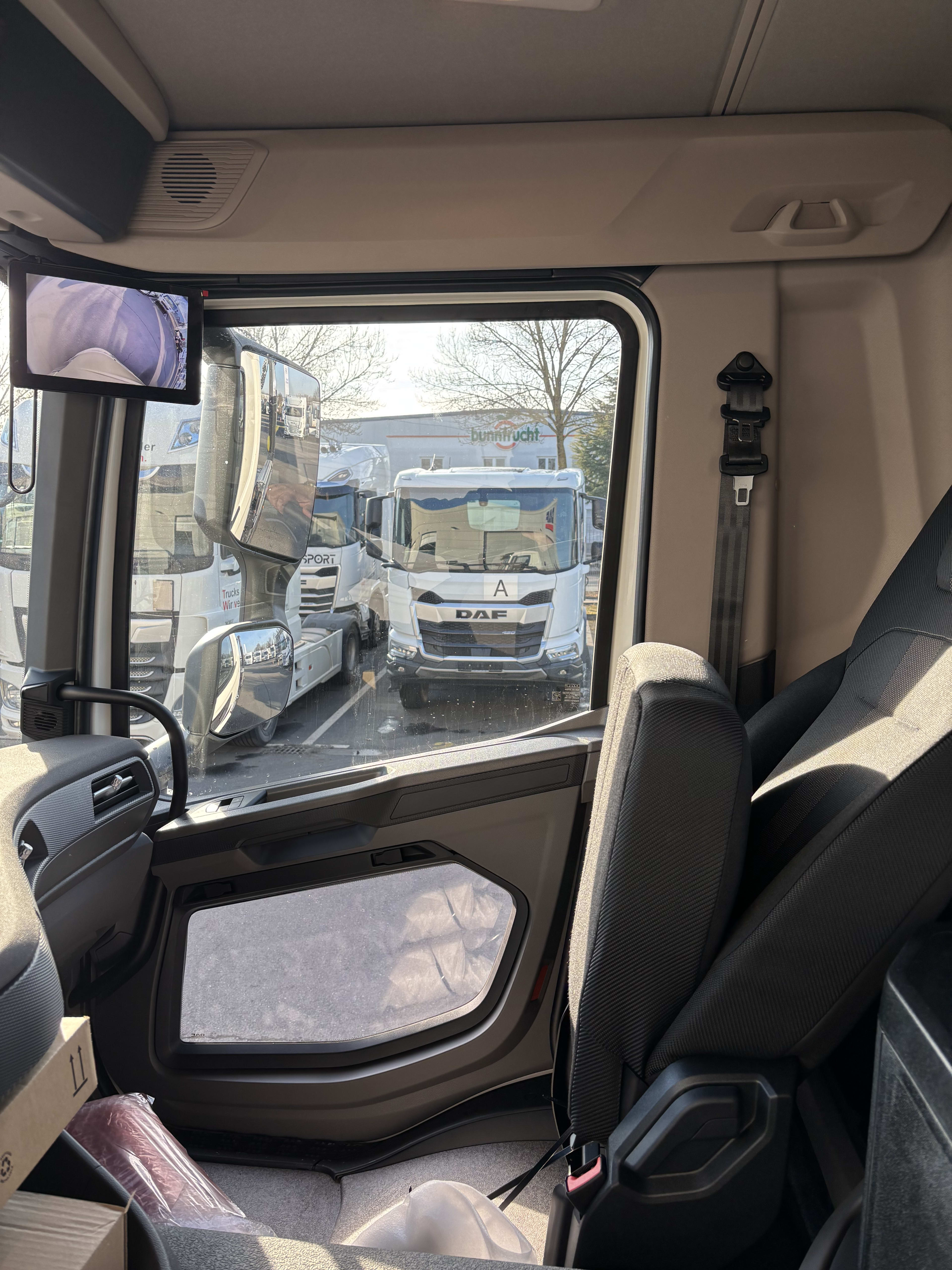 DAF XD 450 FA 4X2 16