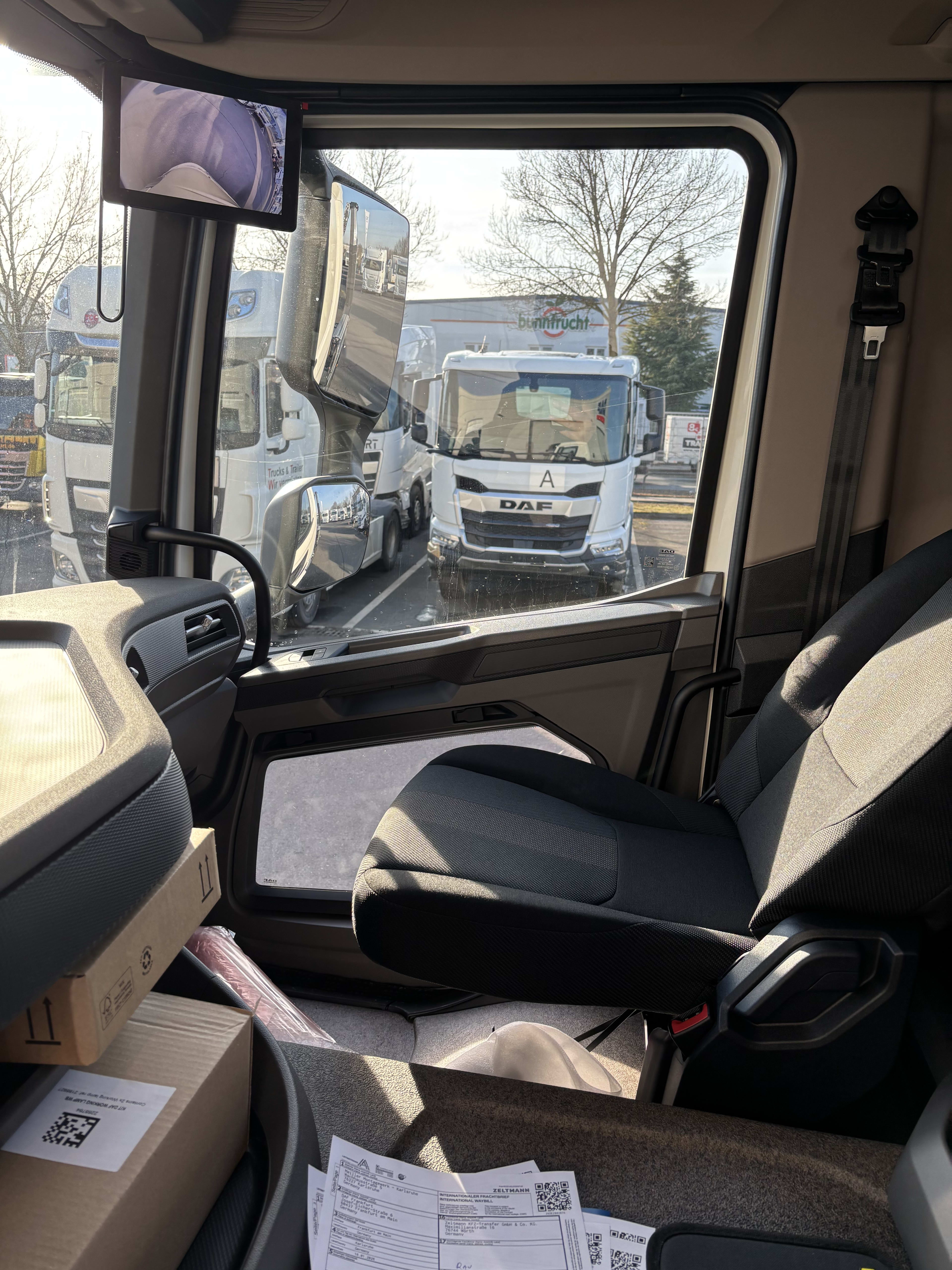 DAF XD 450 FA 4X2 15