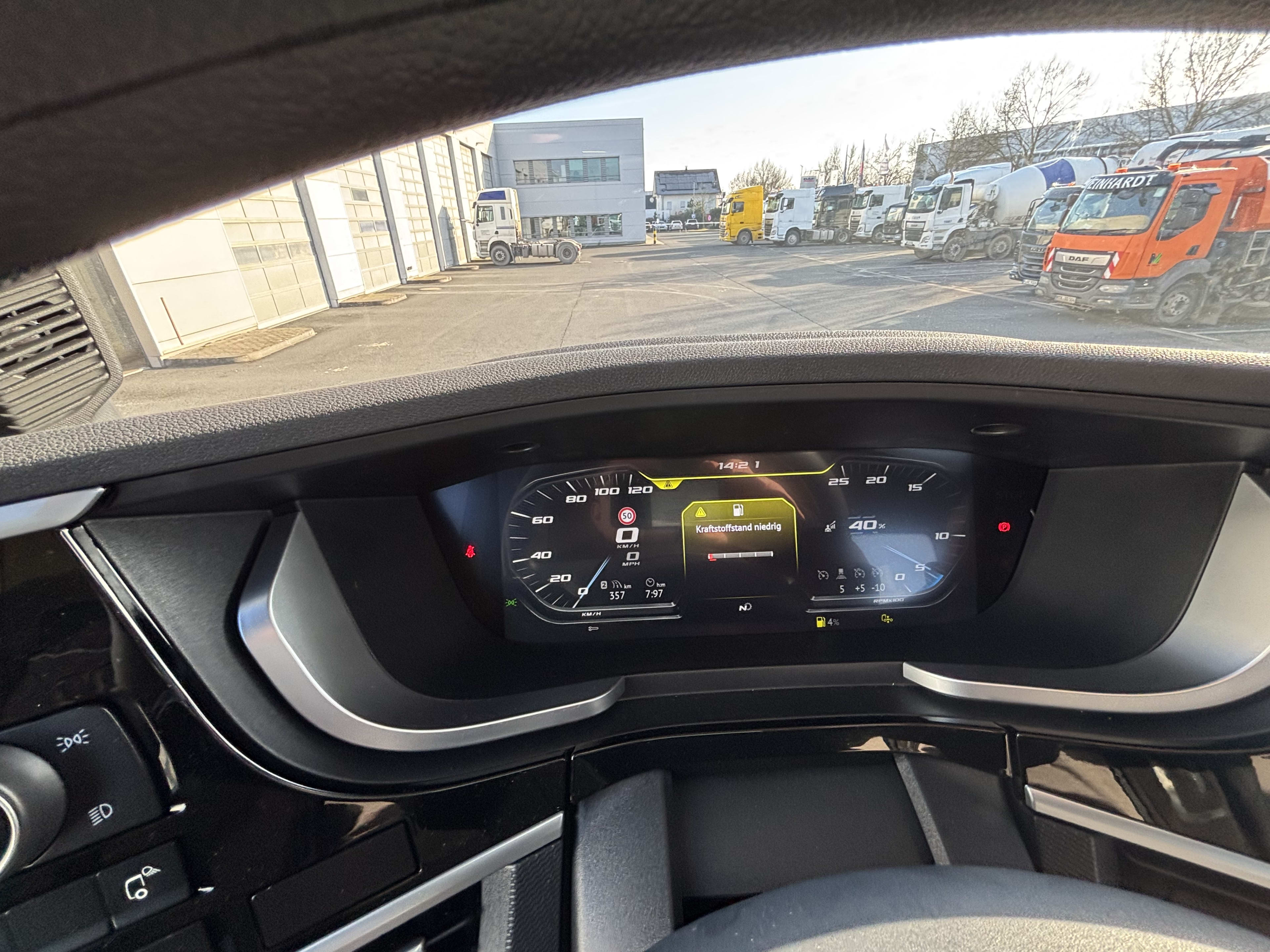 DAF XD 450 FA 4X2 24