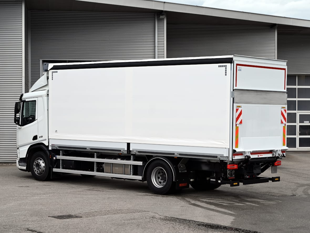DAF XD 370 FA 4X2 4